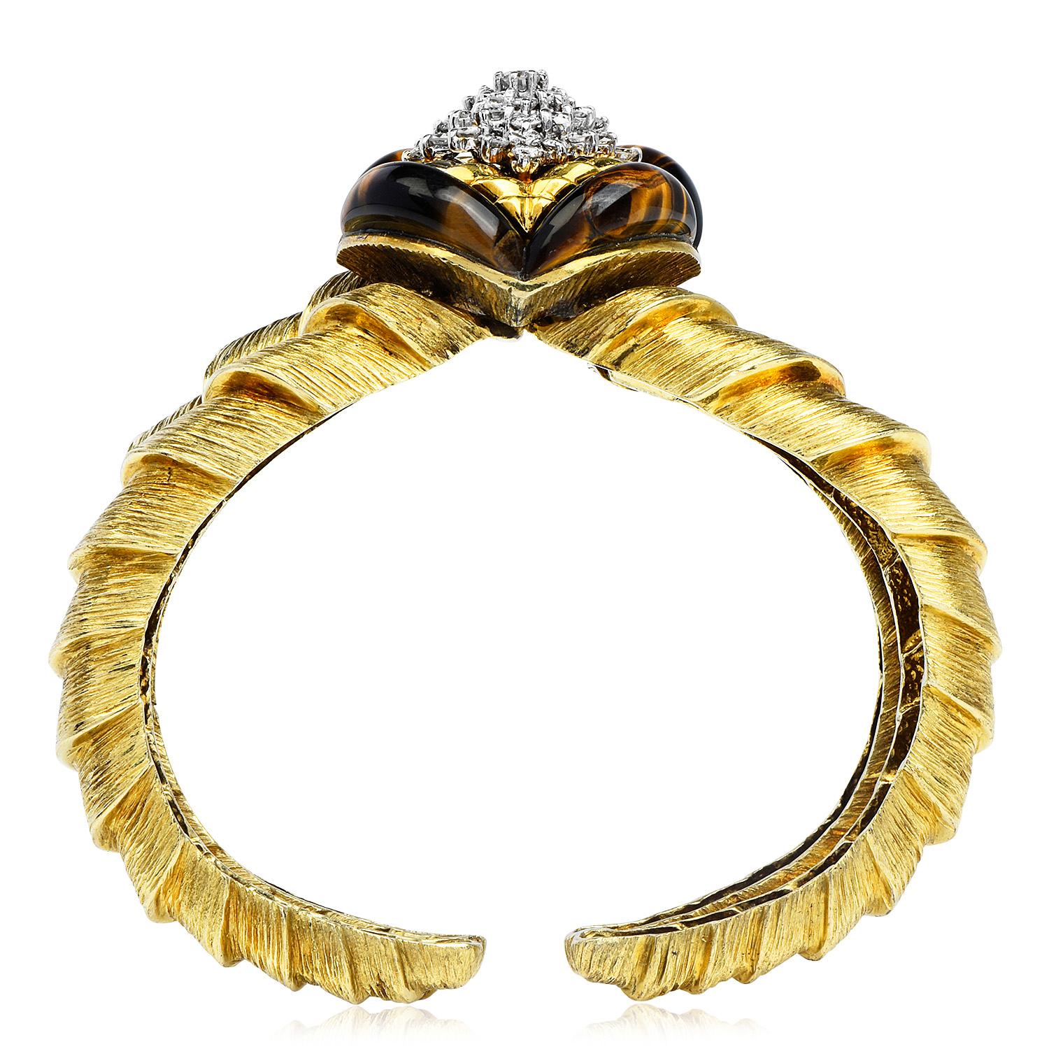Round Cut 1970's La Triomphe Diamond Fine Tiger Eye Gold Cuff Bracelet