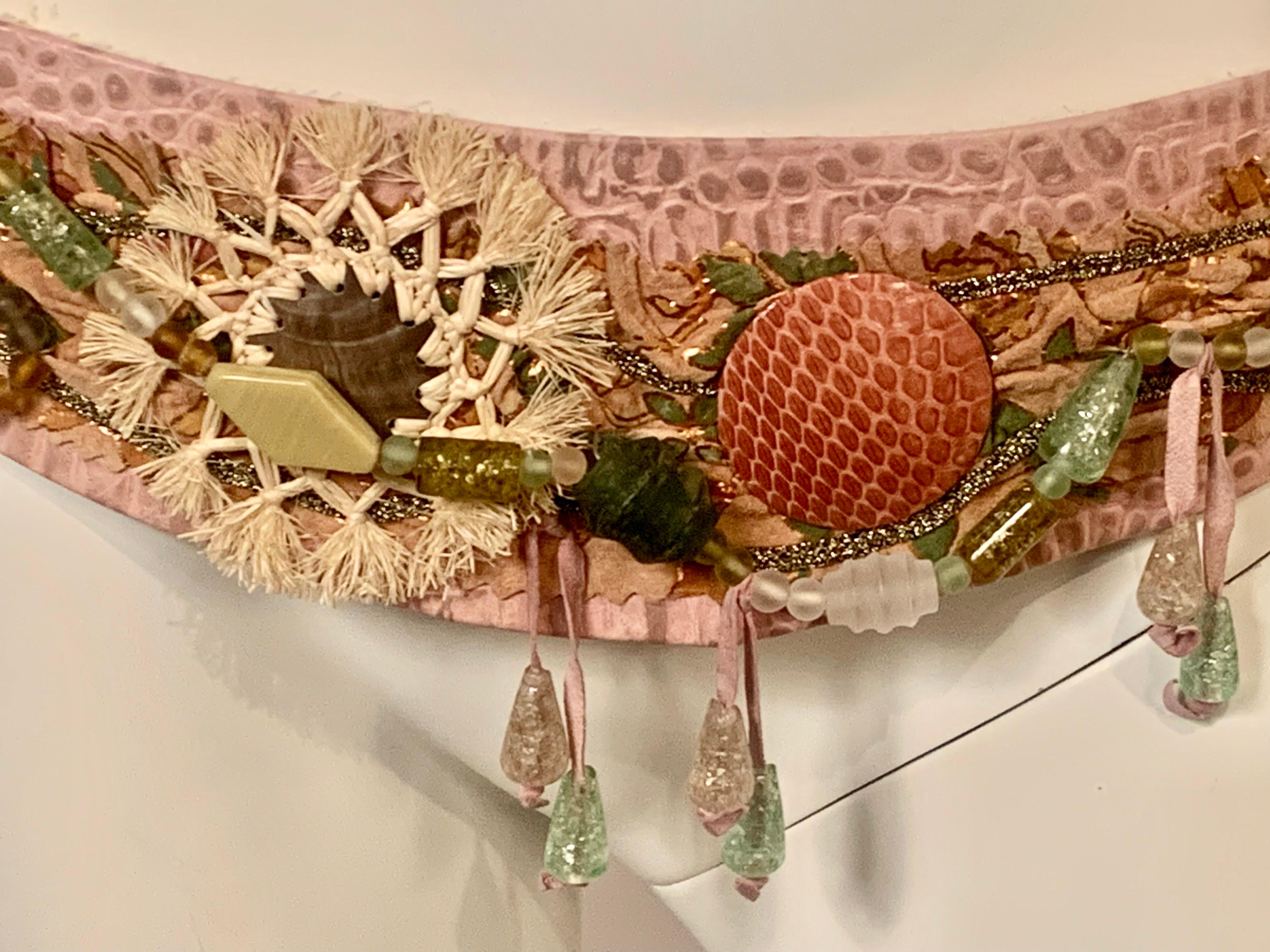1970's Laise Adzer Pink Leather and Suede Belt  Beadwork and Straw Decoration In New Condition For Sale In New Hope, PA