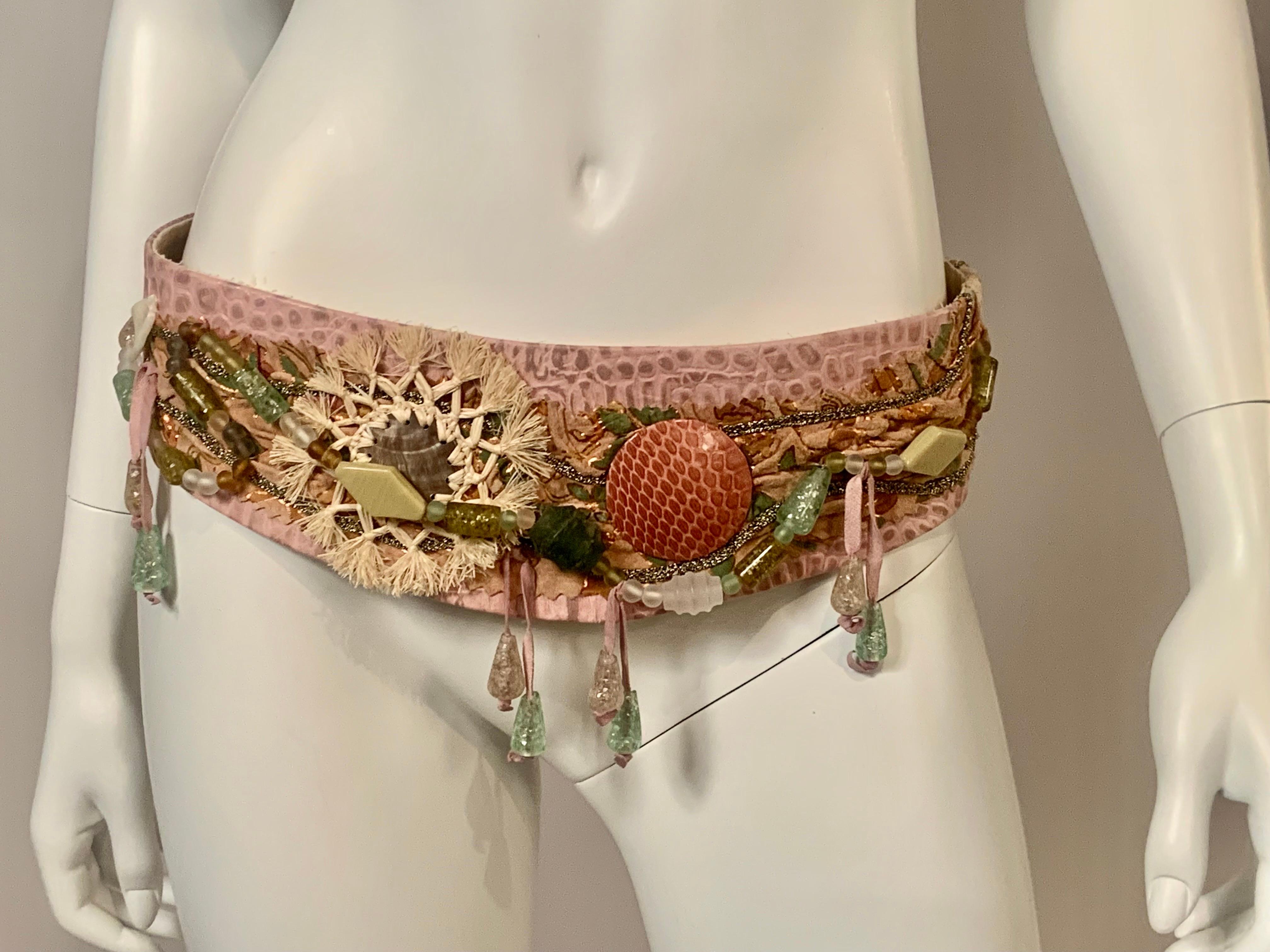 1970's Laise Adzer Pink Leather and Suede Belt  Beadwork and Straw Decoration For Sale 3