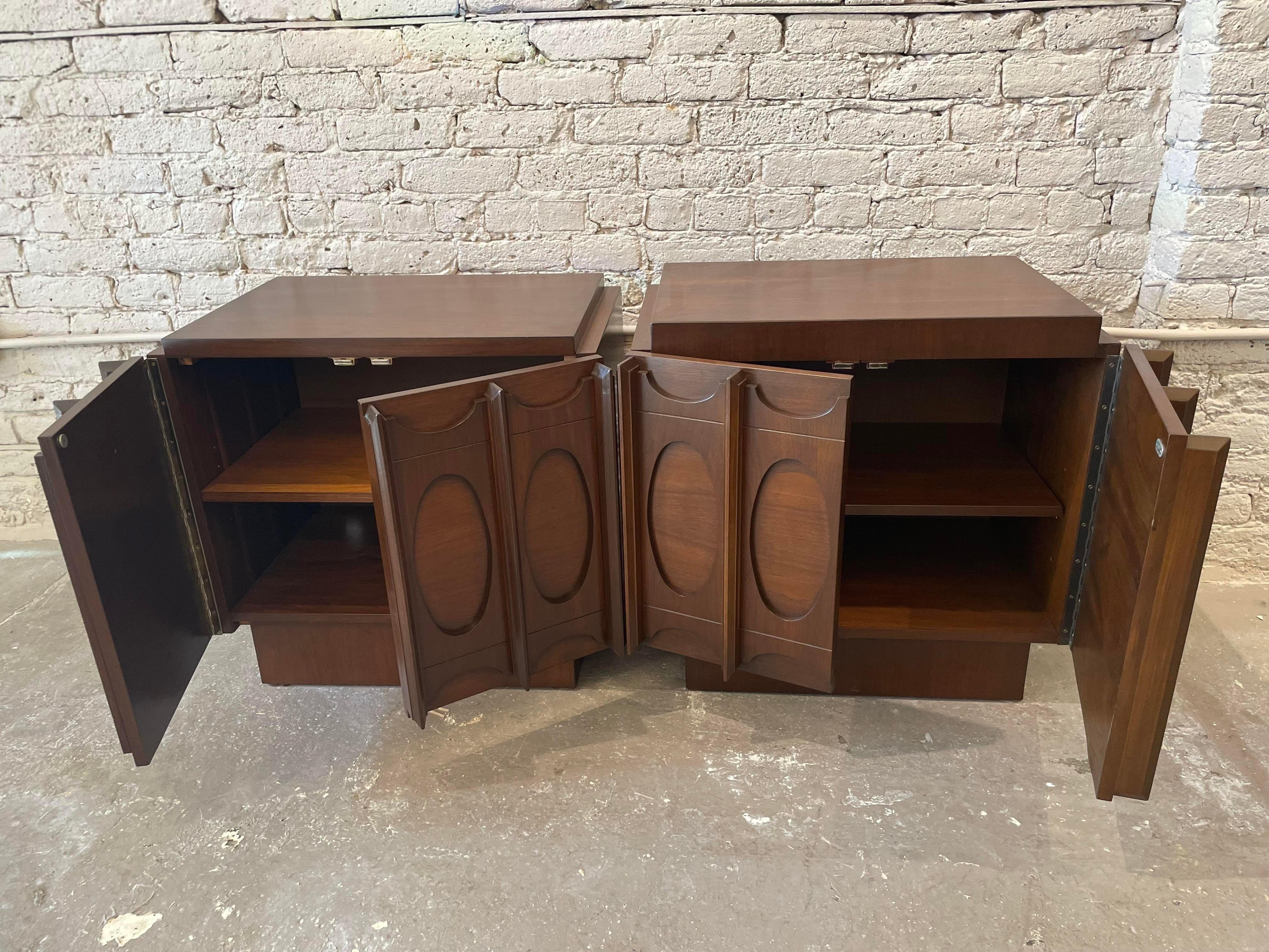 American 1970s Lane Brutalist Nightstands - a Pair For Sale