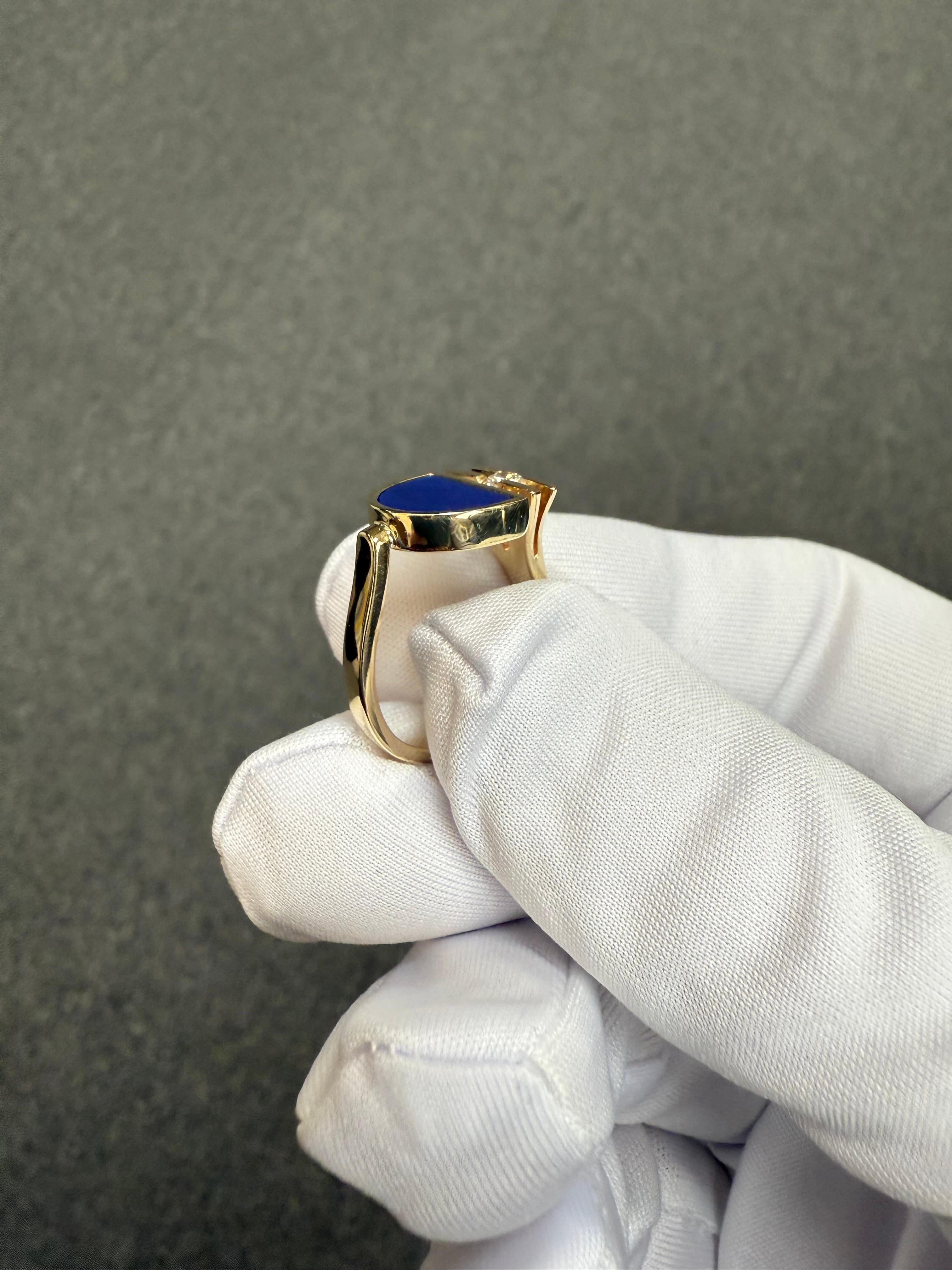 1970 Lapis Diamond Hand Crafted 14k Yellow Gold Ring (bague en or jaune 14k) en vente 8