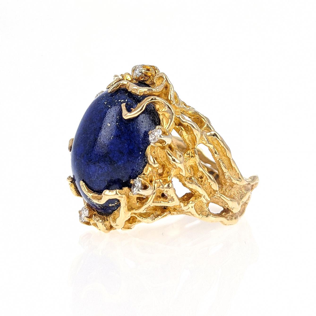 Round Cut 1970s Lapis Lazuli Diamond Yellow Gold Ring