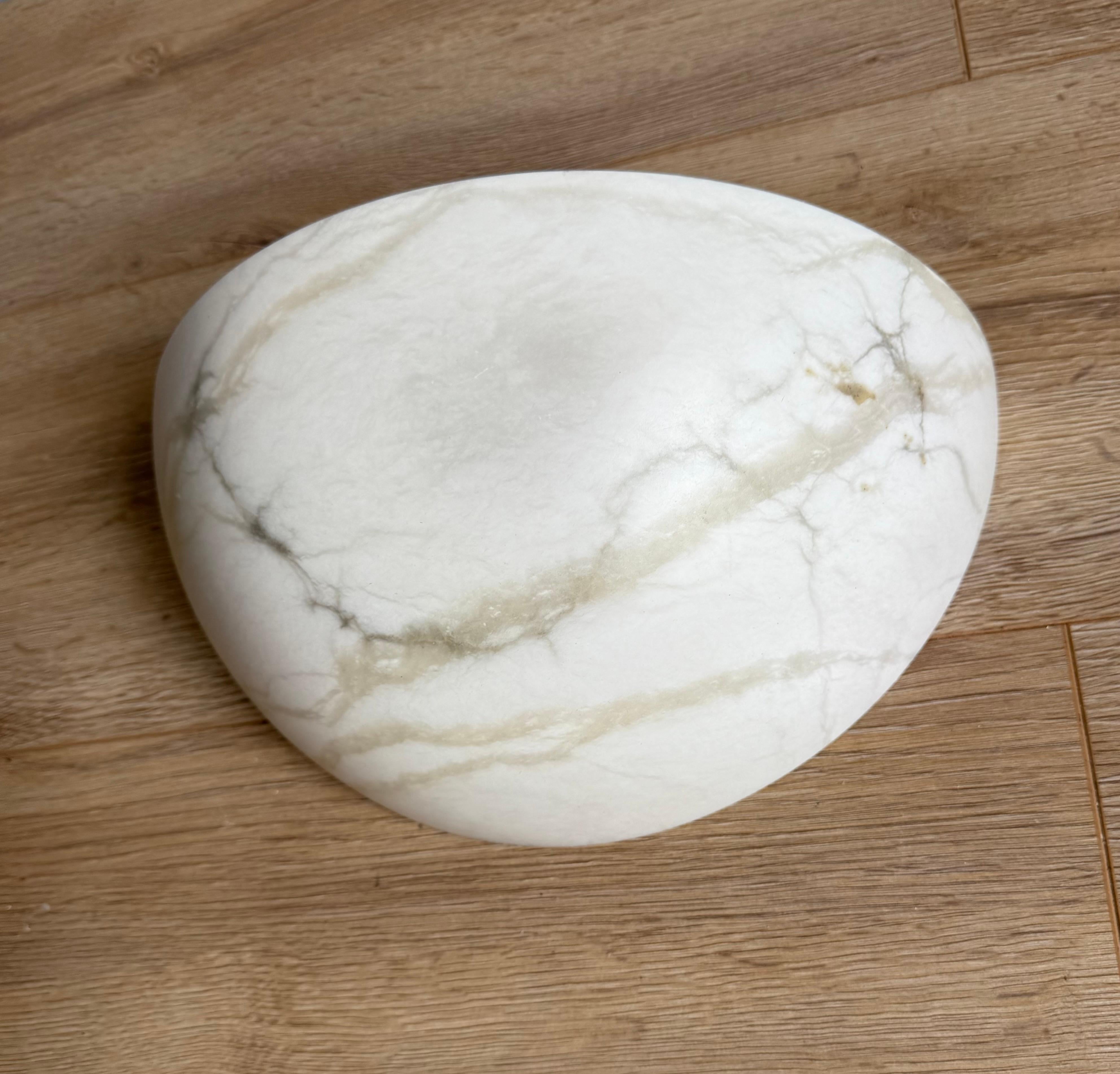 1970s Large Alabaster Wall Light / Sconce, Mid-Century Modern Organic Design en vente 3