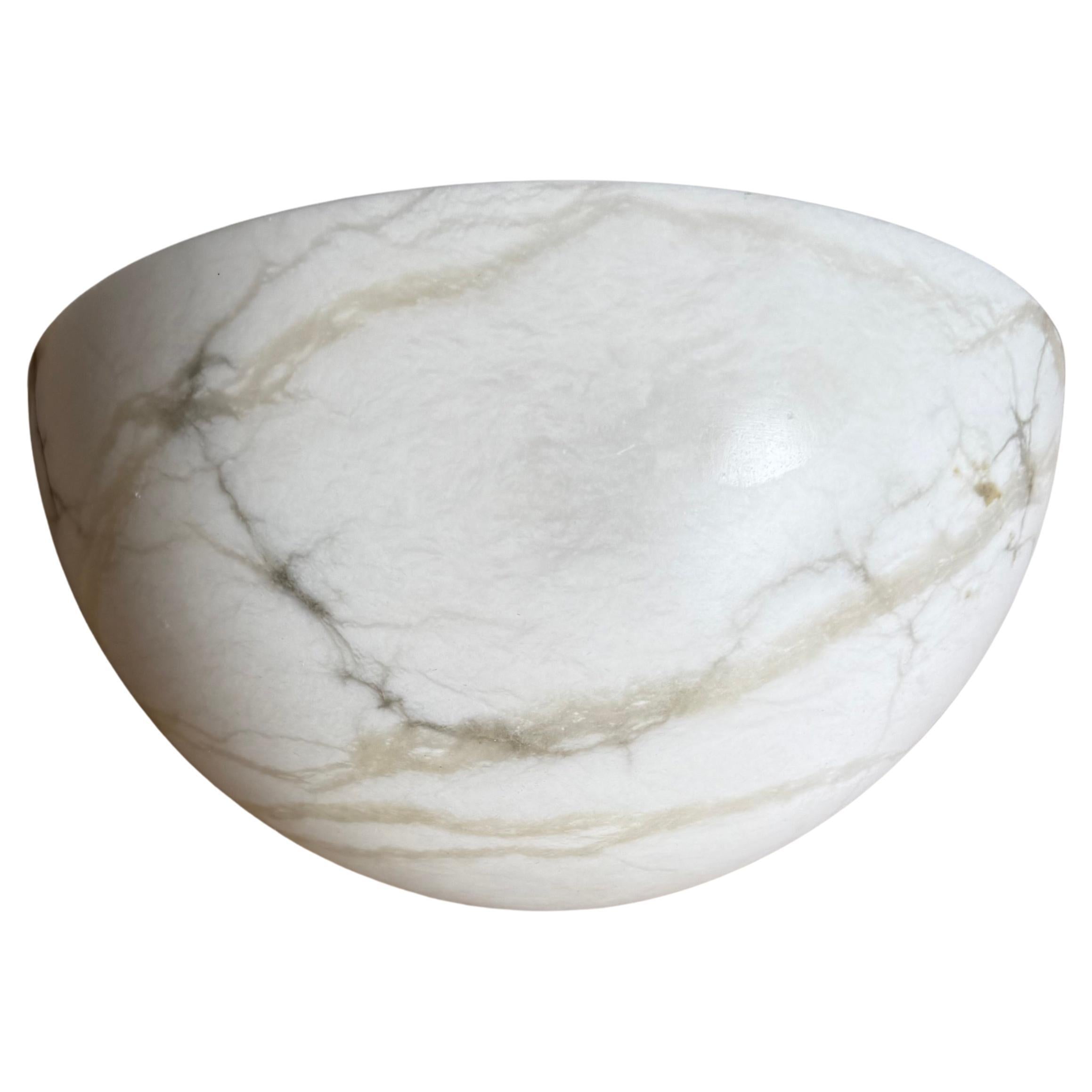1970s Large Alabaster Wall Light / Sconce, Mid-Century Modern Organic Design en vente