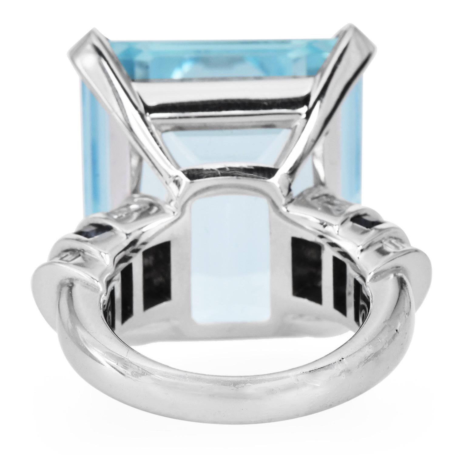 1970s large Aquamarine Sapphire Diamond 18K Gold Cocktail Ring 2