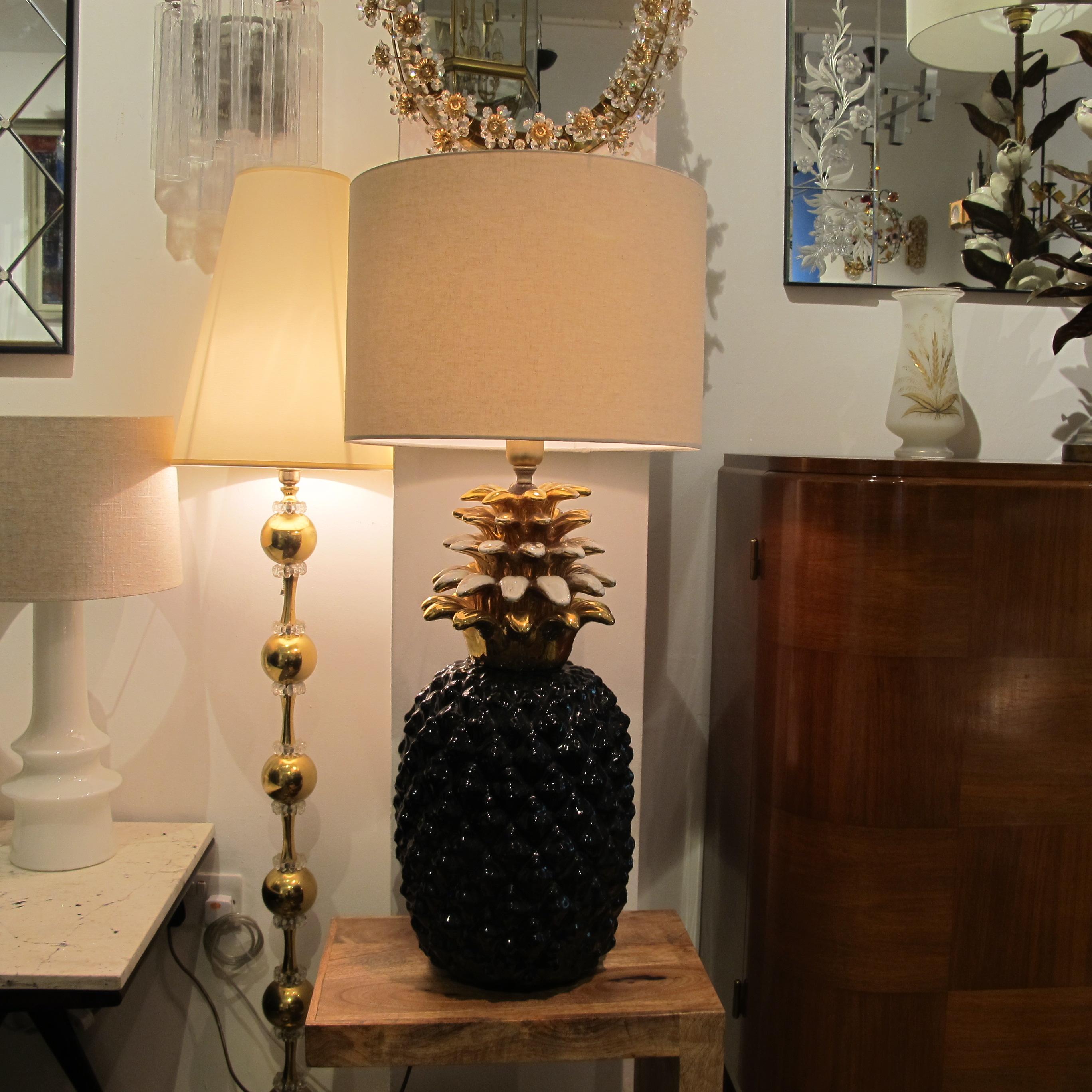 1970s Large Ceramic Black and Gold Pineapple French Lamp, Maison Lancel For Sale 1