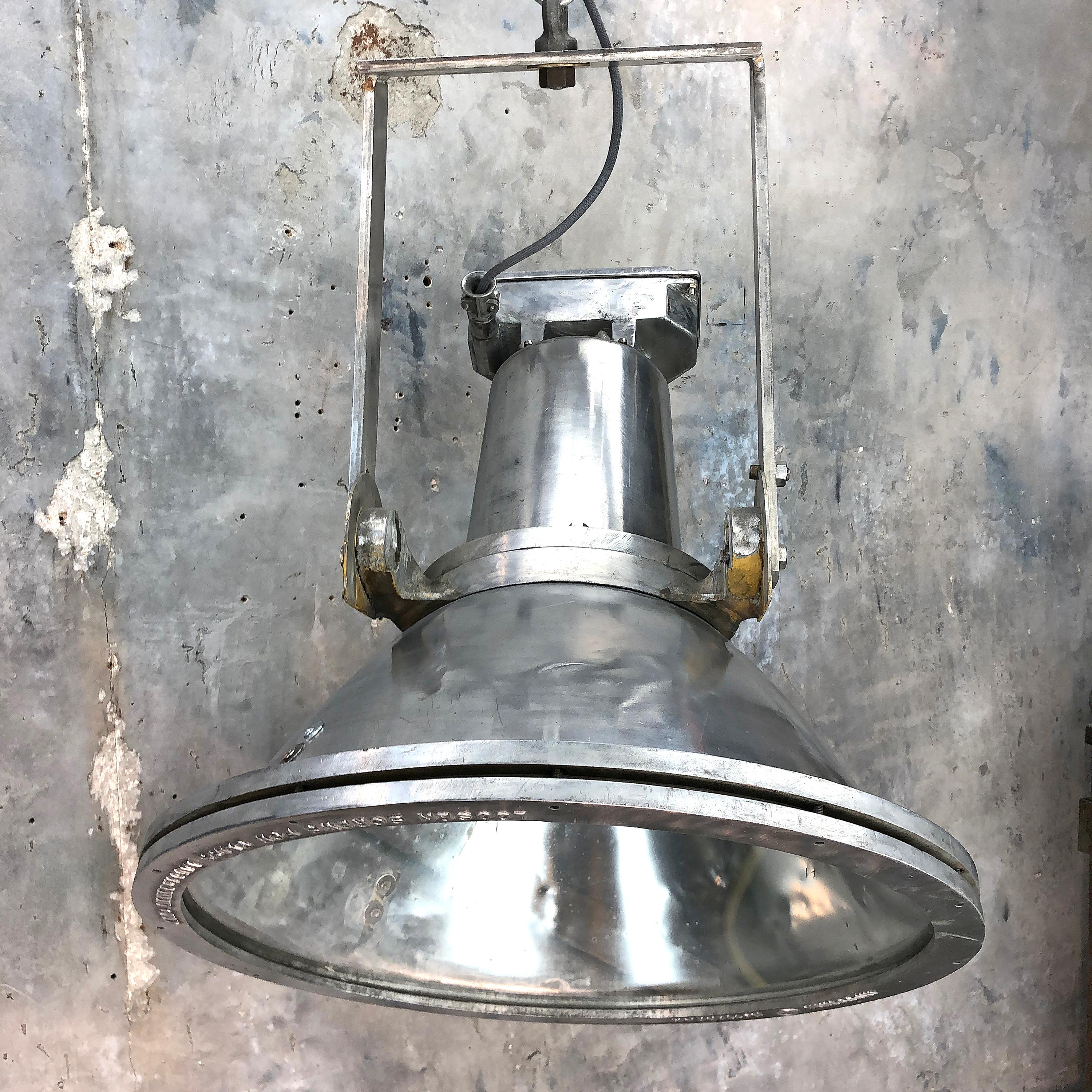 A reclaimed retro industrial flood lamp by Industria Rotterdam.  Professionally restored and re-wired, in prefect working condition ready for installation into modern interiors.

Originally these lights would have been used to illuminate ports and