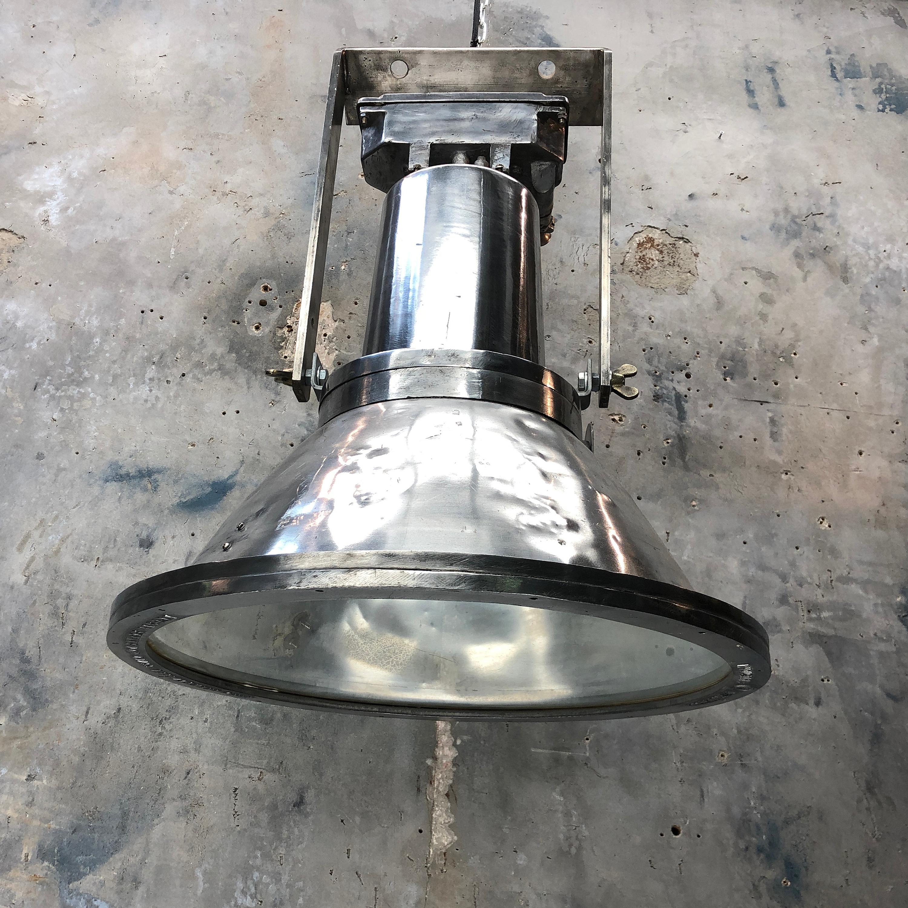 A reclaimed retro industrial flood lamp by Industria Rotterdam. Professionally restored and re-wired, in prefect working condition ready for installation into modern interiors.

Originally these lights would have been used to illuminate ports and