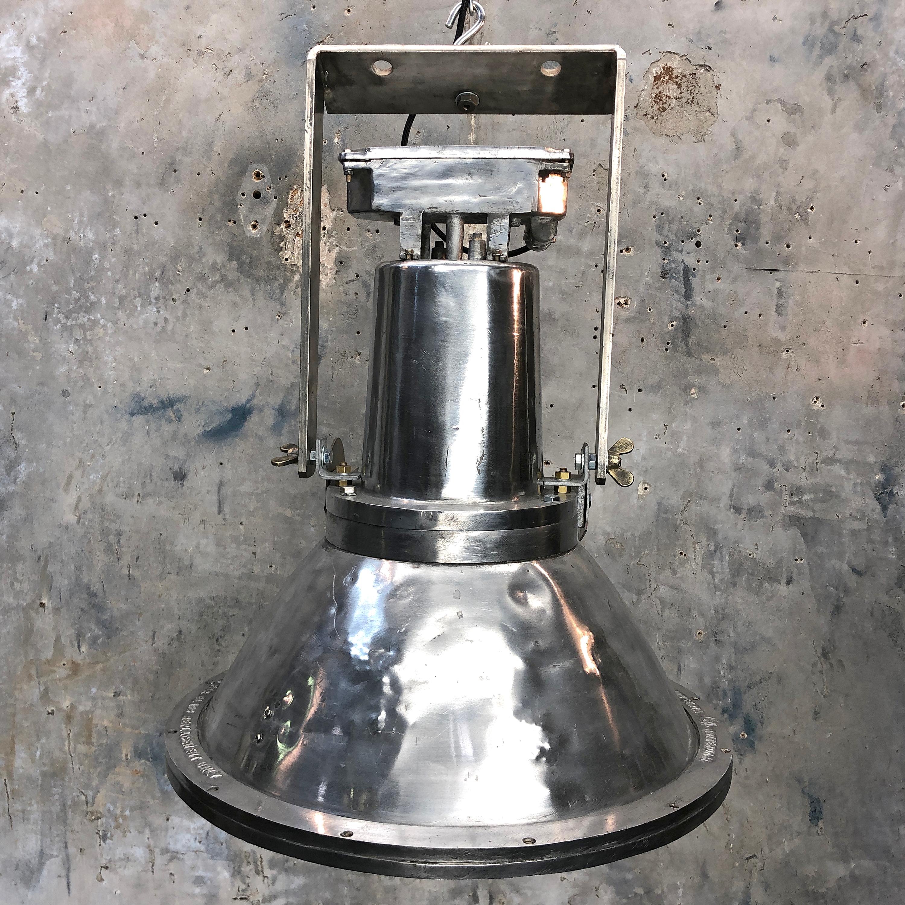 Late 20th Century 1970s Large Dutch Cast Aluminum Industrial Flood Lamp, Industria Rotterdam