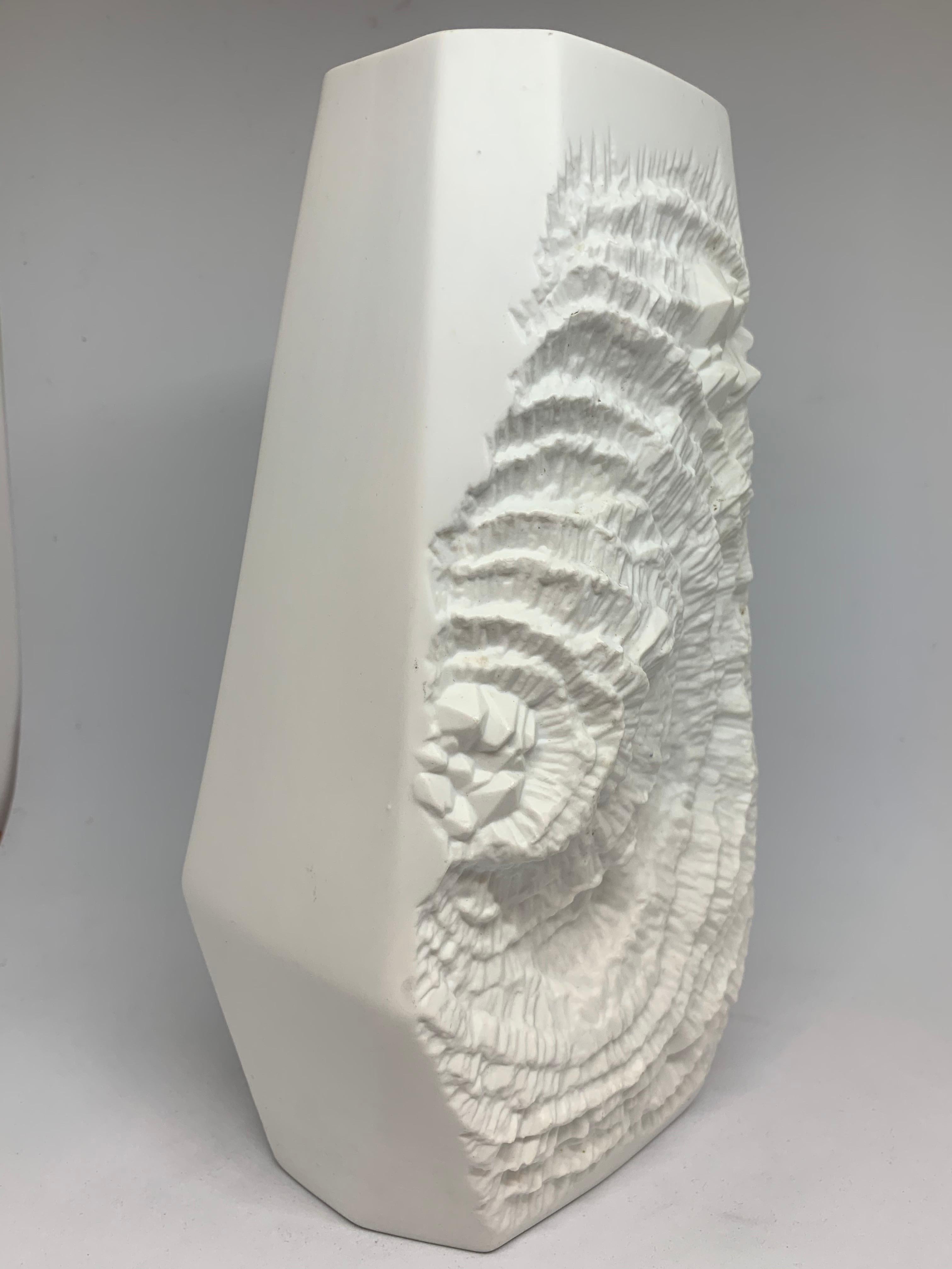 20th Century 1970s Large German AK Kaiser Fossil Design White Bisque Op Art Octagonal Vase