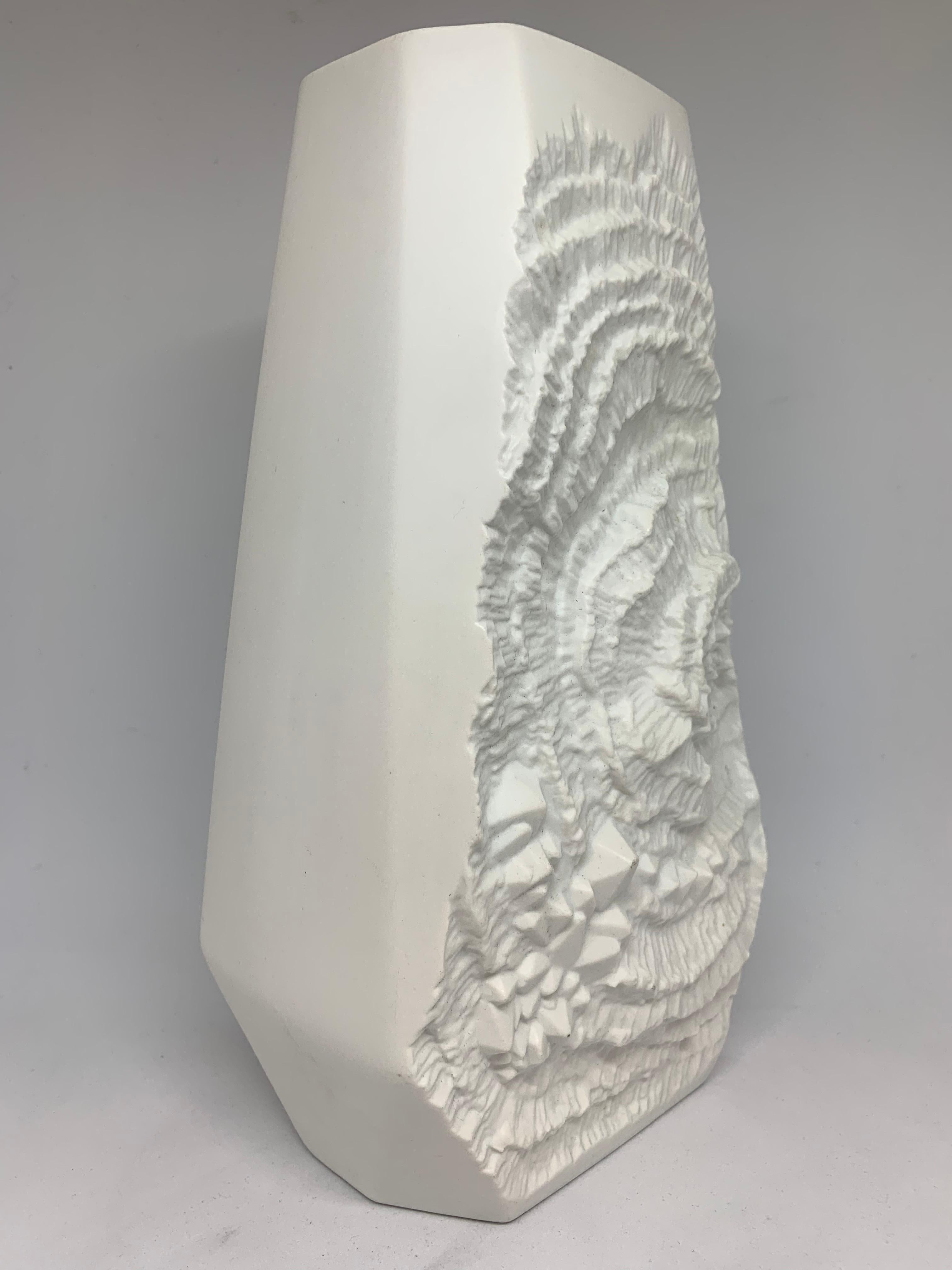 1970s Large German AK Kaiser Fossil Design White Bisque Op Art Octagonal Vase 2
