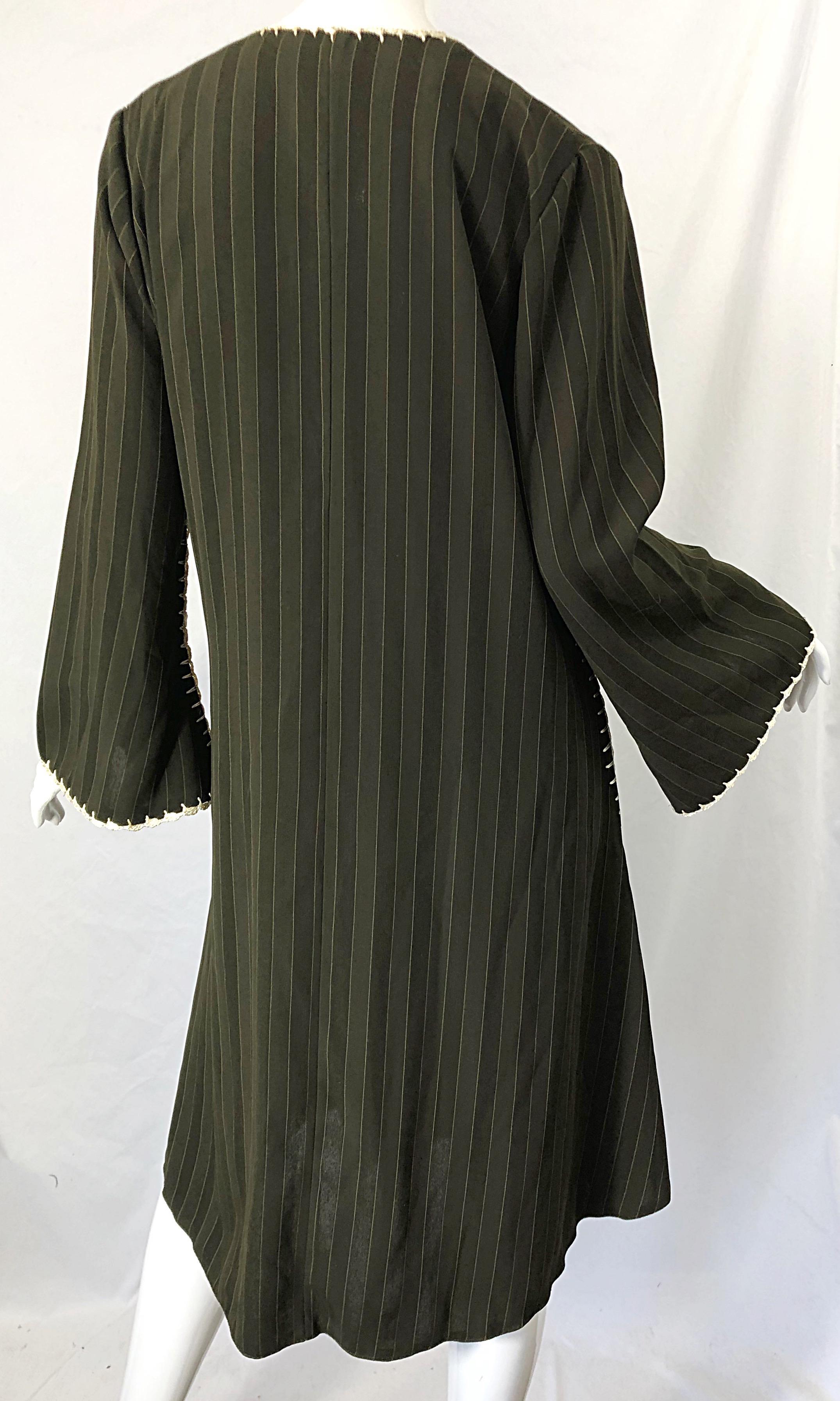 1970s Large Hunter Green Brown Pinstriped Rayon Crochet 70s Vintage Tunic Dress In Excellent Condition For Sale In San Diego, CA