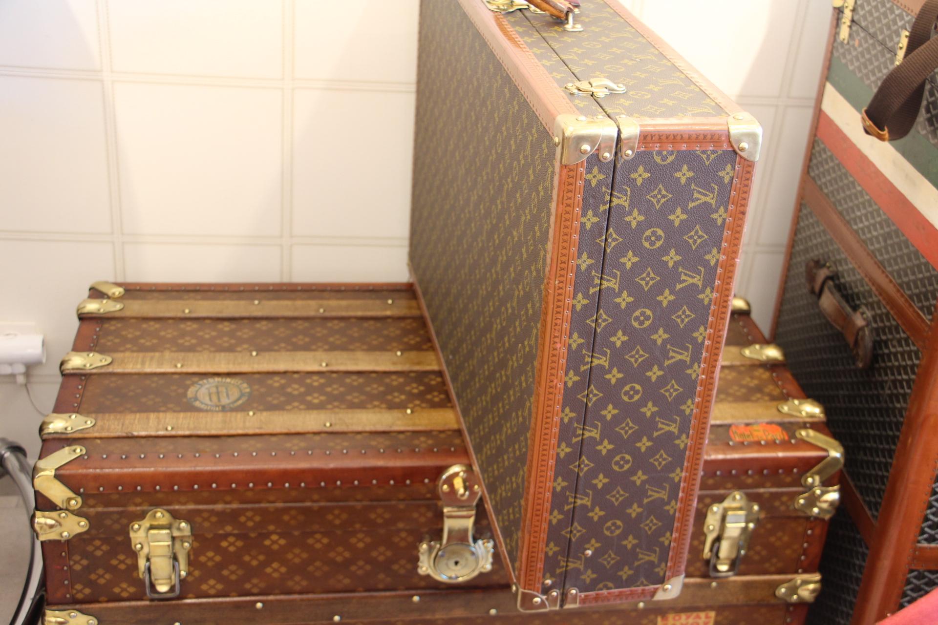 Brown 1970s Large Louis Vuitton Suitcase 80 cm,  Louis Vuitton Trunk