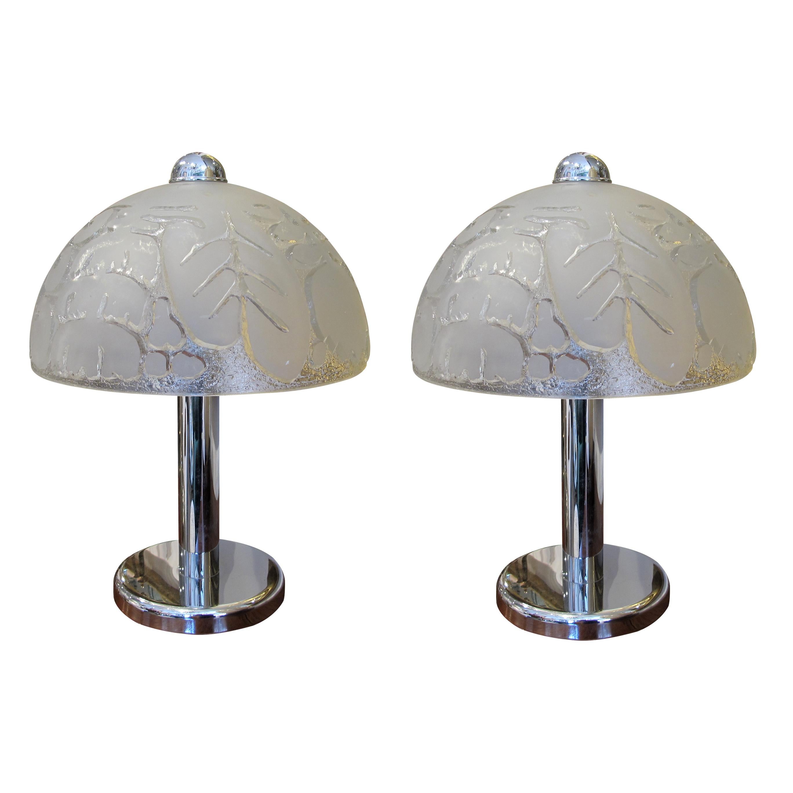 Mid-Century Modern 1970s Large Pair of Chrome and Frosted Glass Table Lamps, German For Sale