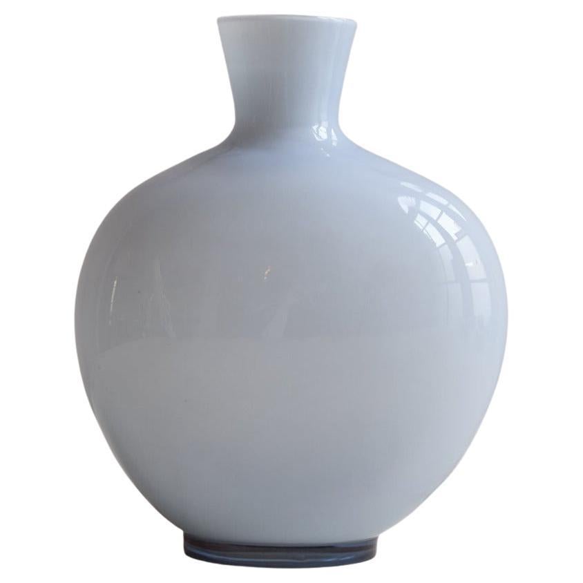 1970s Large Pale Blue Hand-Blown Murano Glass Venini Vase in vendita