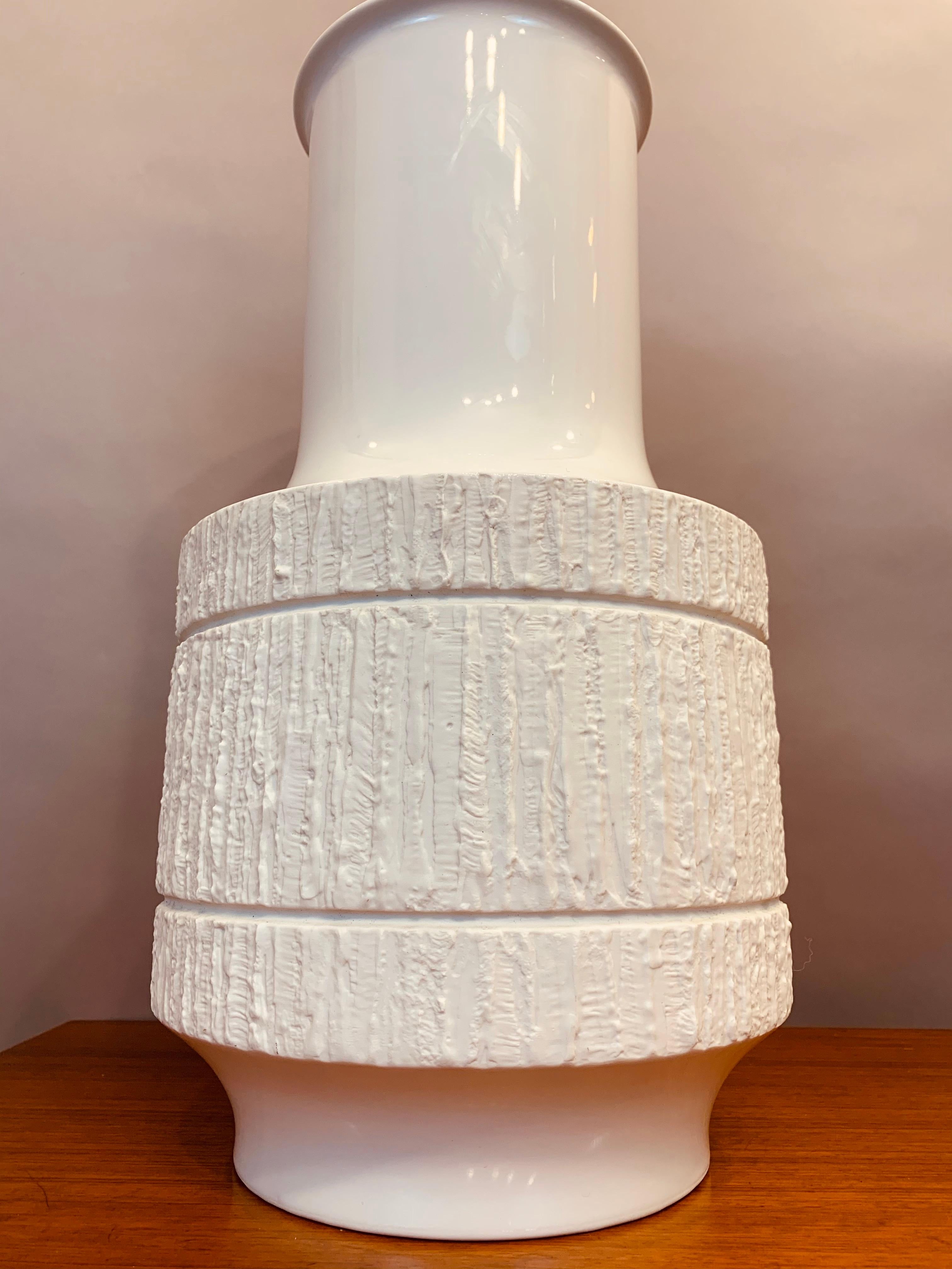 Mid-Century Modern 1970s Large Porcelain Op Art Glazed Vase Thomas, Germany by Richard Scharrer