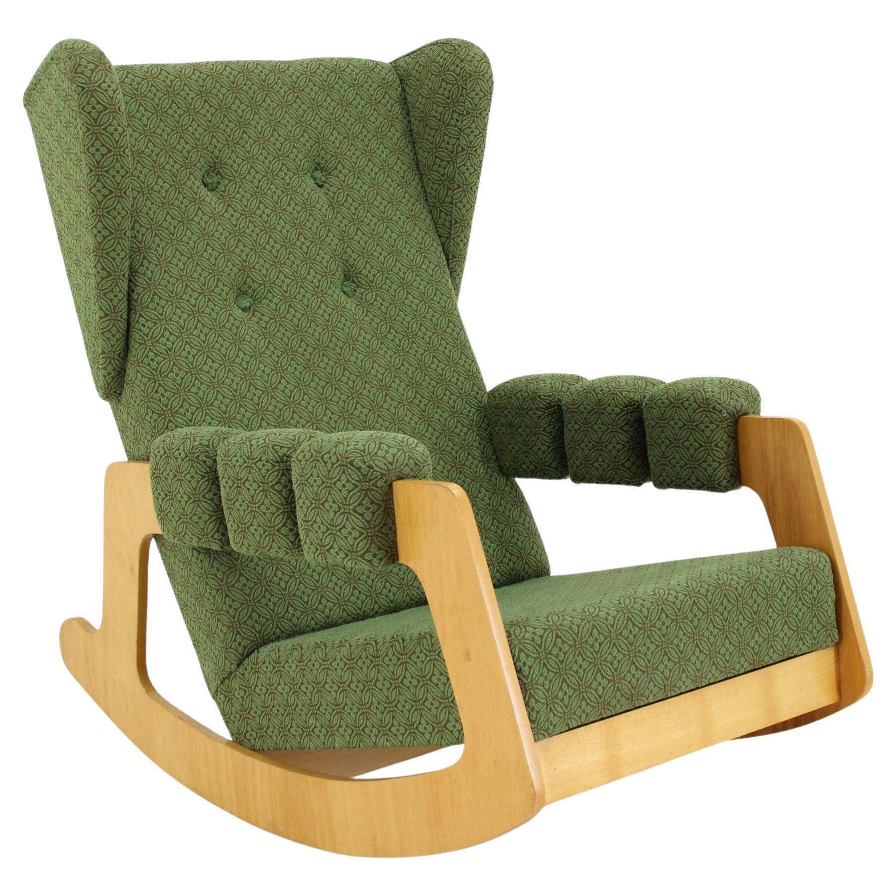 Großer seltener brutalistischer Schaukelstuhl, Tschechoslowakei, 1970er Jahre im Angebot