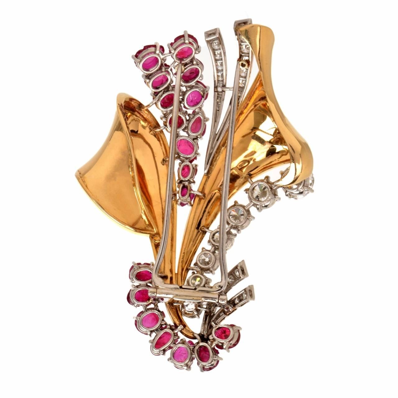 1970s Large Ruby Diamond 18 Karat Gold Pin Brooch In Excellent Condition For Sale In Miami, FL