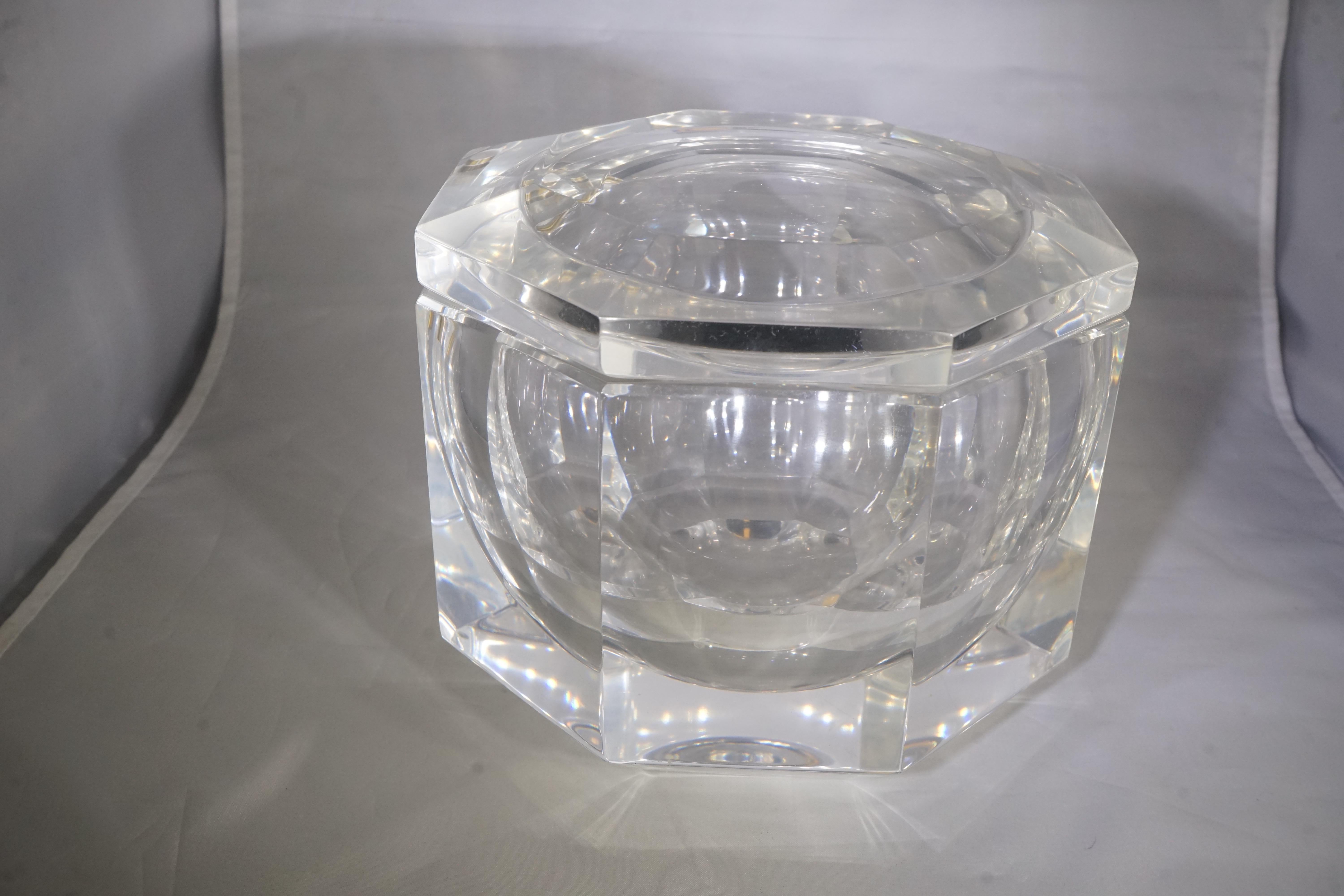1970s large-scale Lucite ice bucket with swiveling lid.