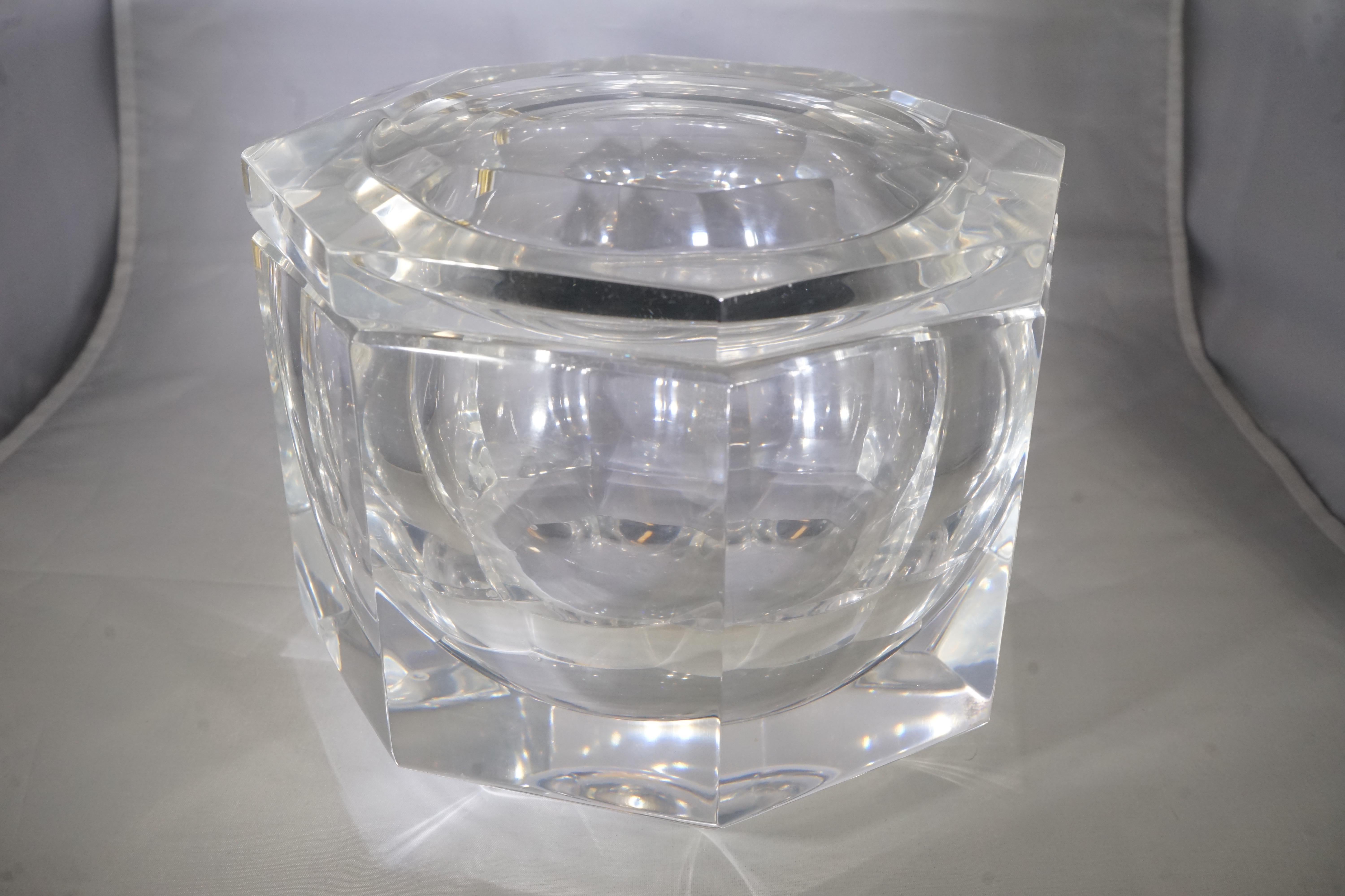 European 1970s Large-Scale Lucite Ice Bucket