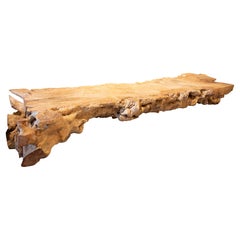 Table sculpturale rustique de grande taille des années 1970, en bois de racine naturel massif