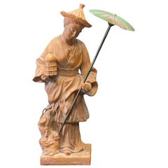 1970er Jahre Große Terrakotta Chinoiserie Figur, die eine Frau Att. Chapman