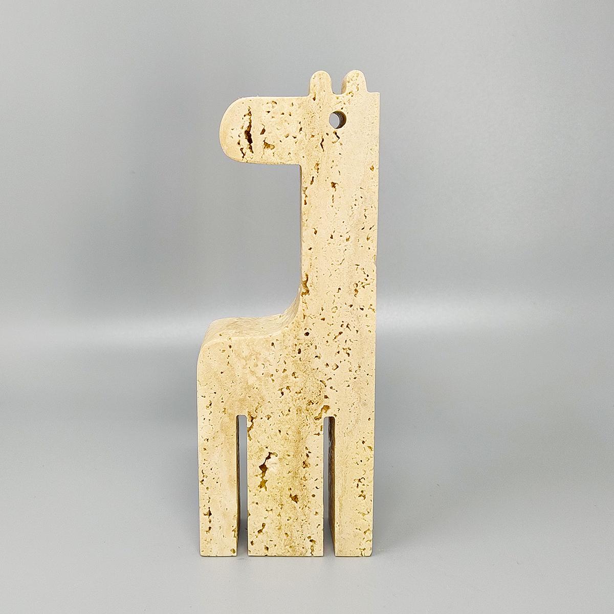 Mid-Century moderno Scultura Giraffa in travertino di grandi dimensioni di Enzo Mari per F.lli Mannelli, anni '70 in vendita