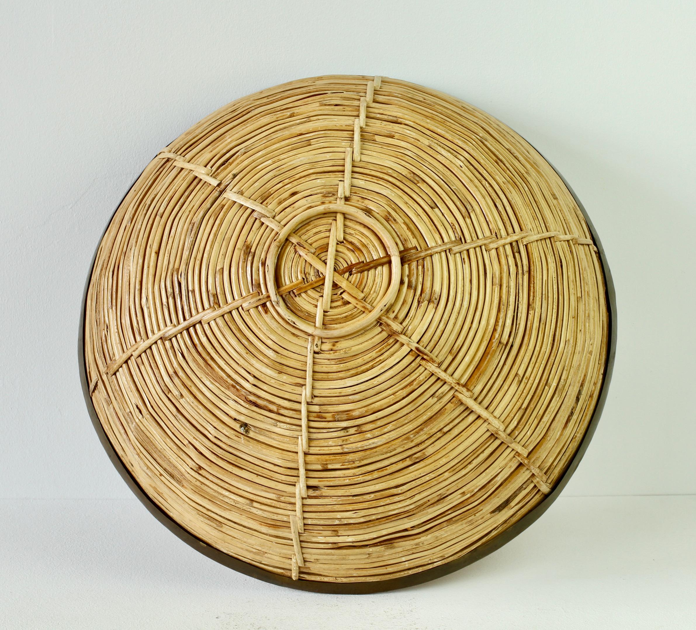 1970s Large Vintage Mid-Century Modern Italian Bamboo and Brass Bowl or Dish For Sale 2