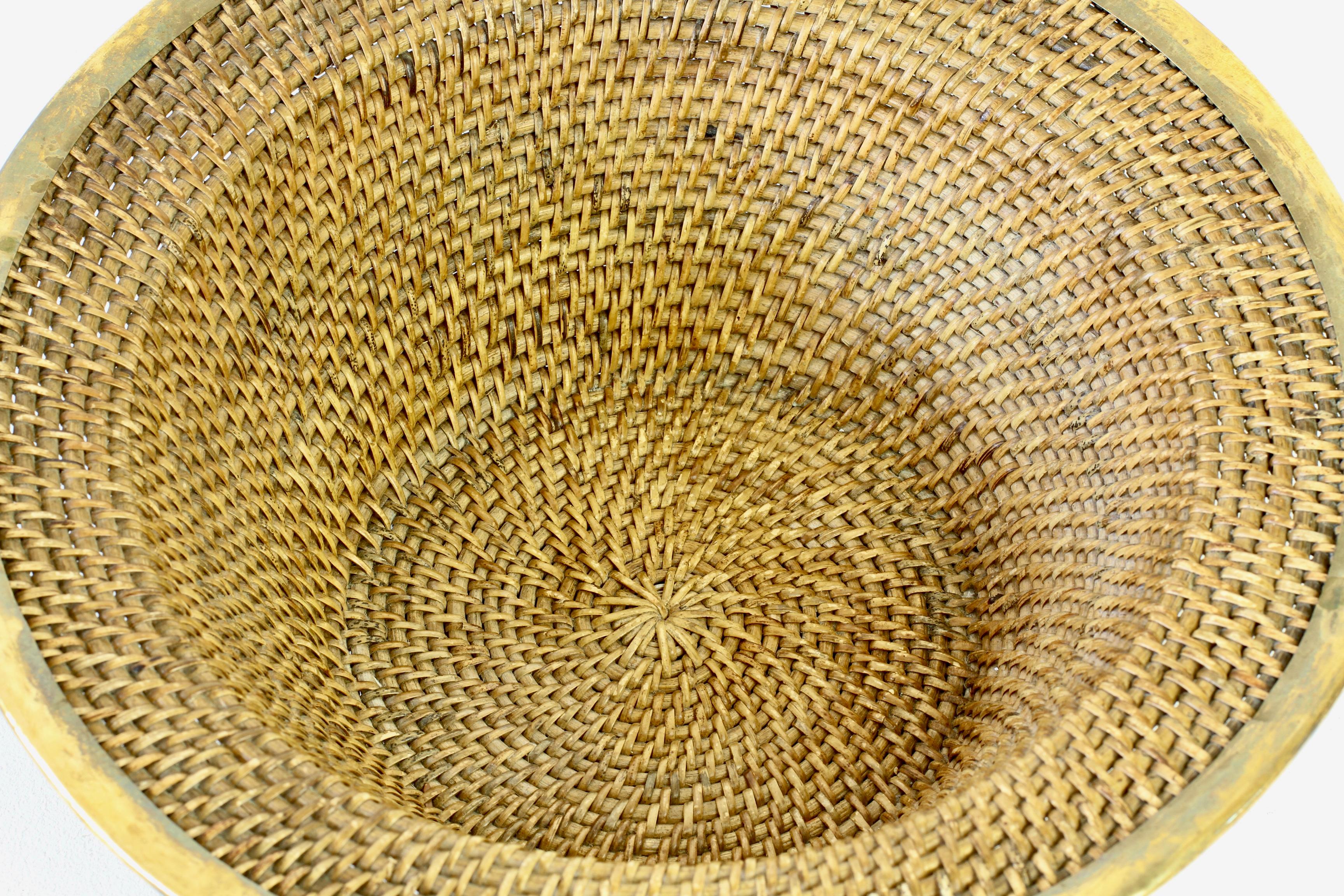 1970s Large Vintage Italian Wicker, Rattan and Brass Bowl or Dish 2