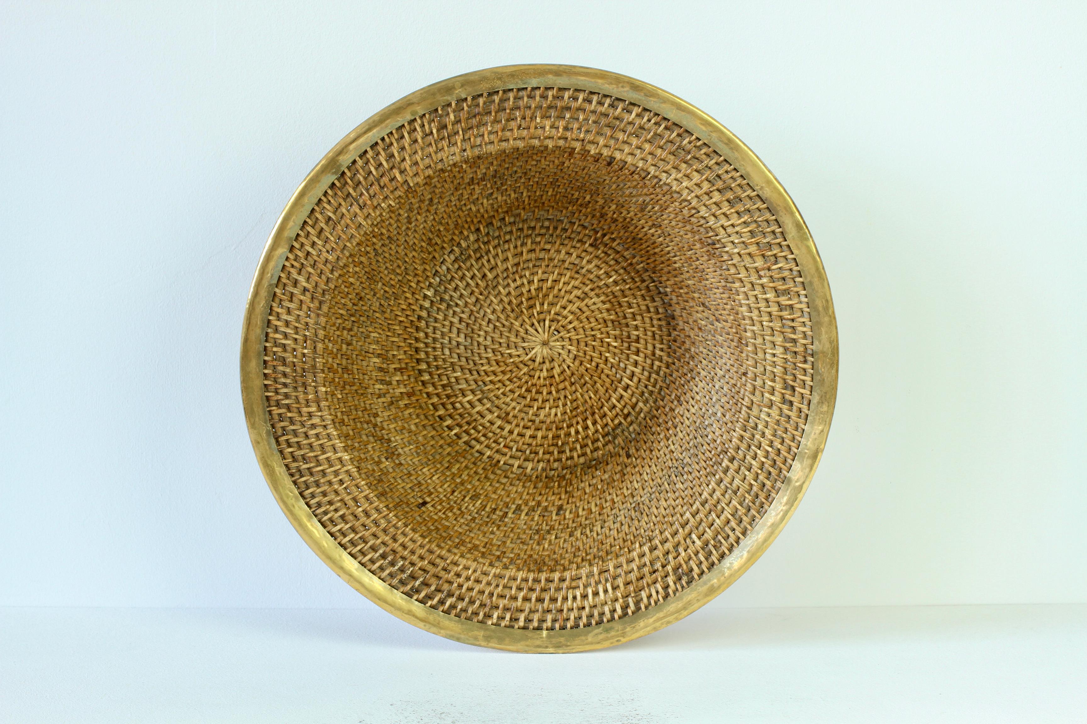 1970s Large Vintage Italian Wicker, Rattan and Brass Bowl or Dish 3