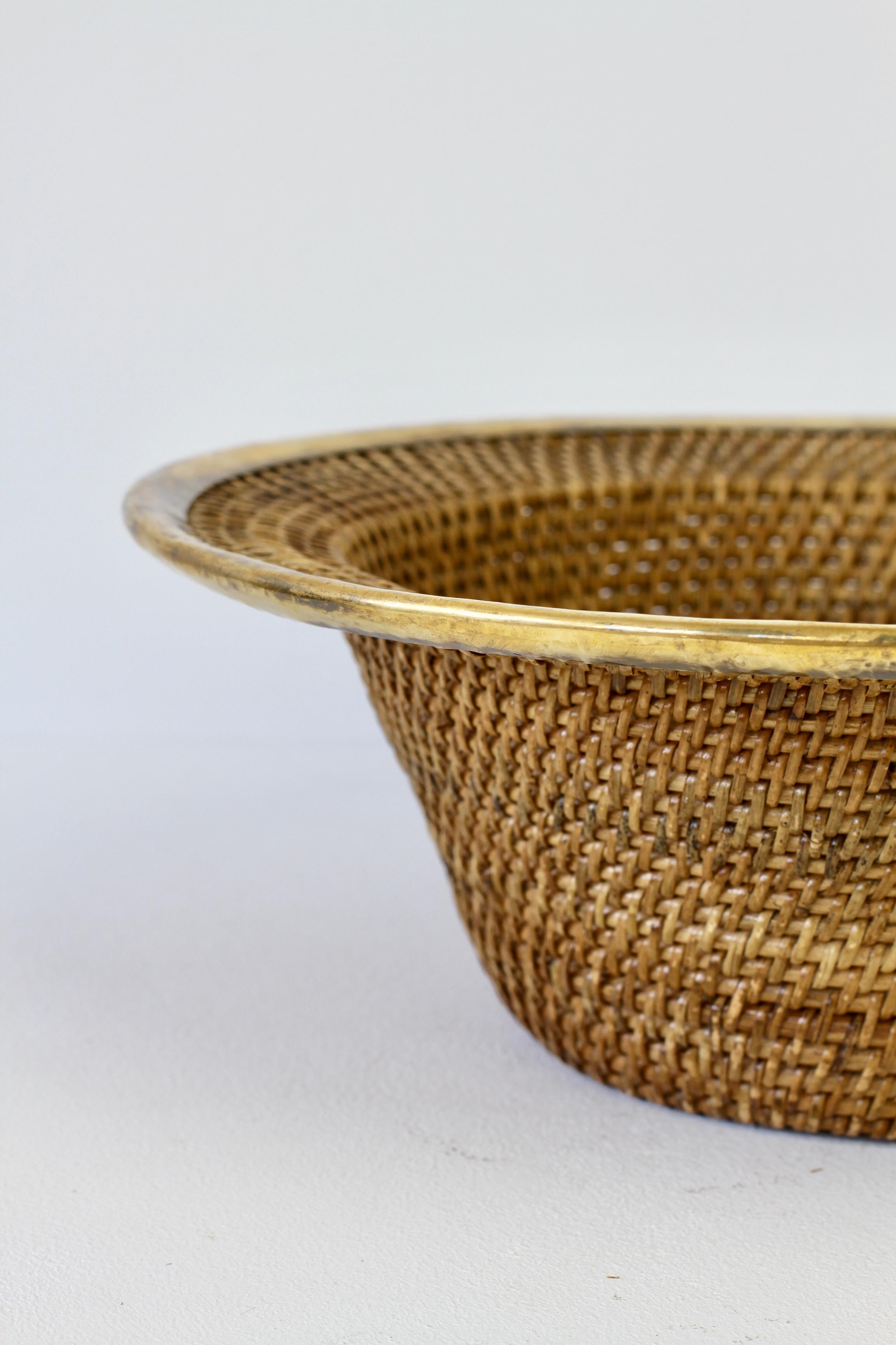 20th Century 1970s Large Vintage Italian Wicker, Rattan and Brass Bowl or Dish