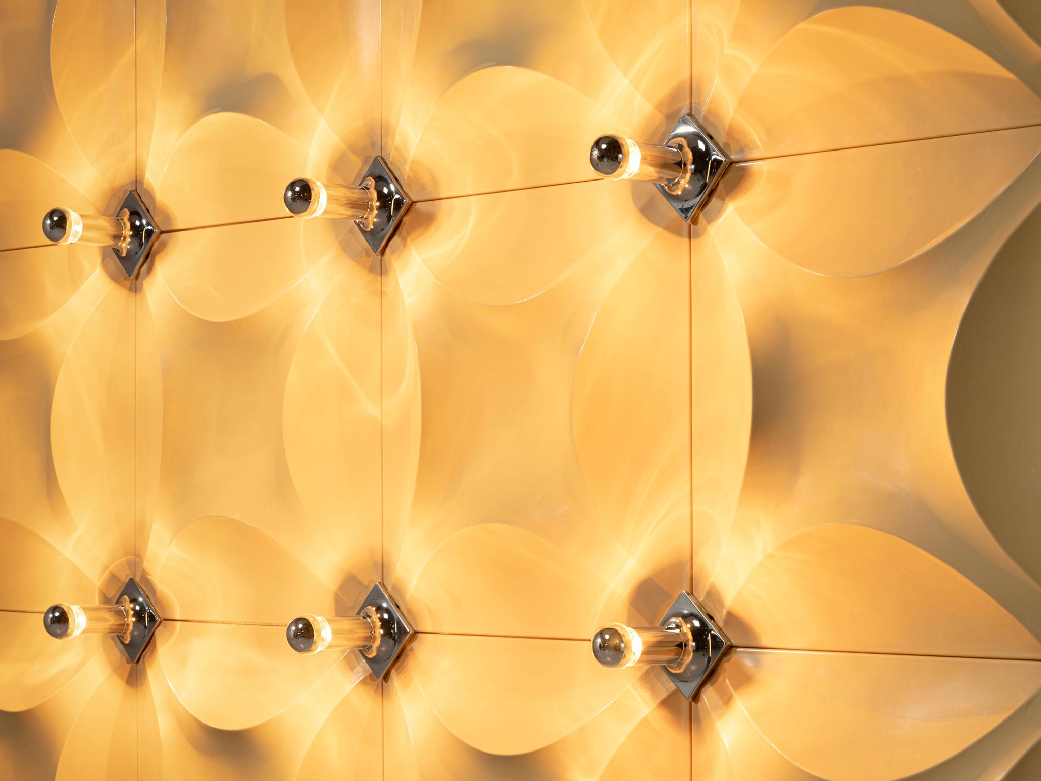 1970s Large Wall Light Sculpture with Organic Shapes in Pastel Yellow In Good Condition In Waalwijk, NL