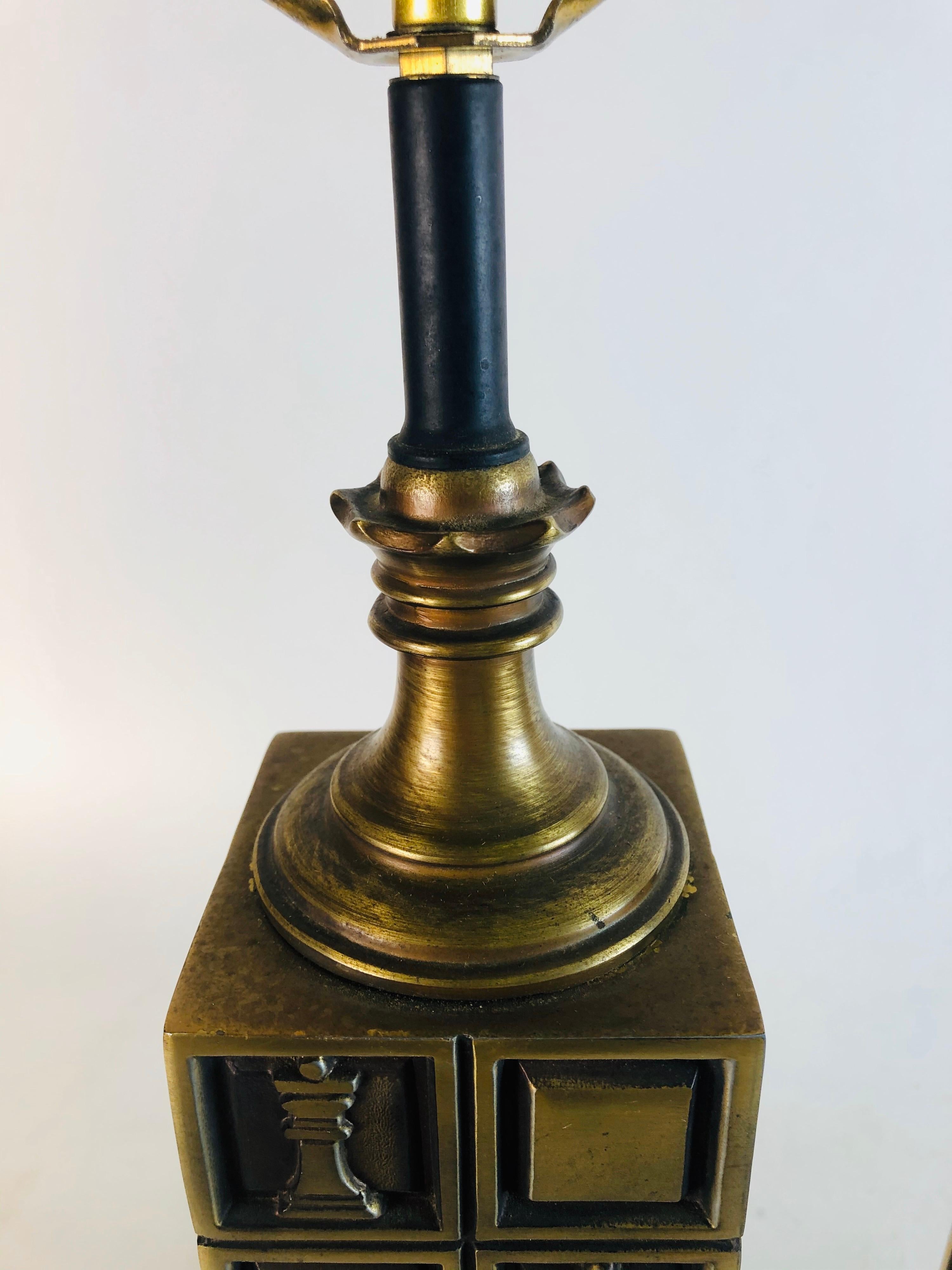 1970s Laurel Lamp Co Brass Chess Table Lamps, Pair For Sale 3