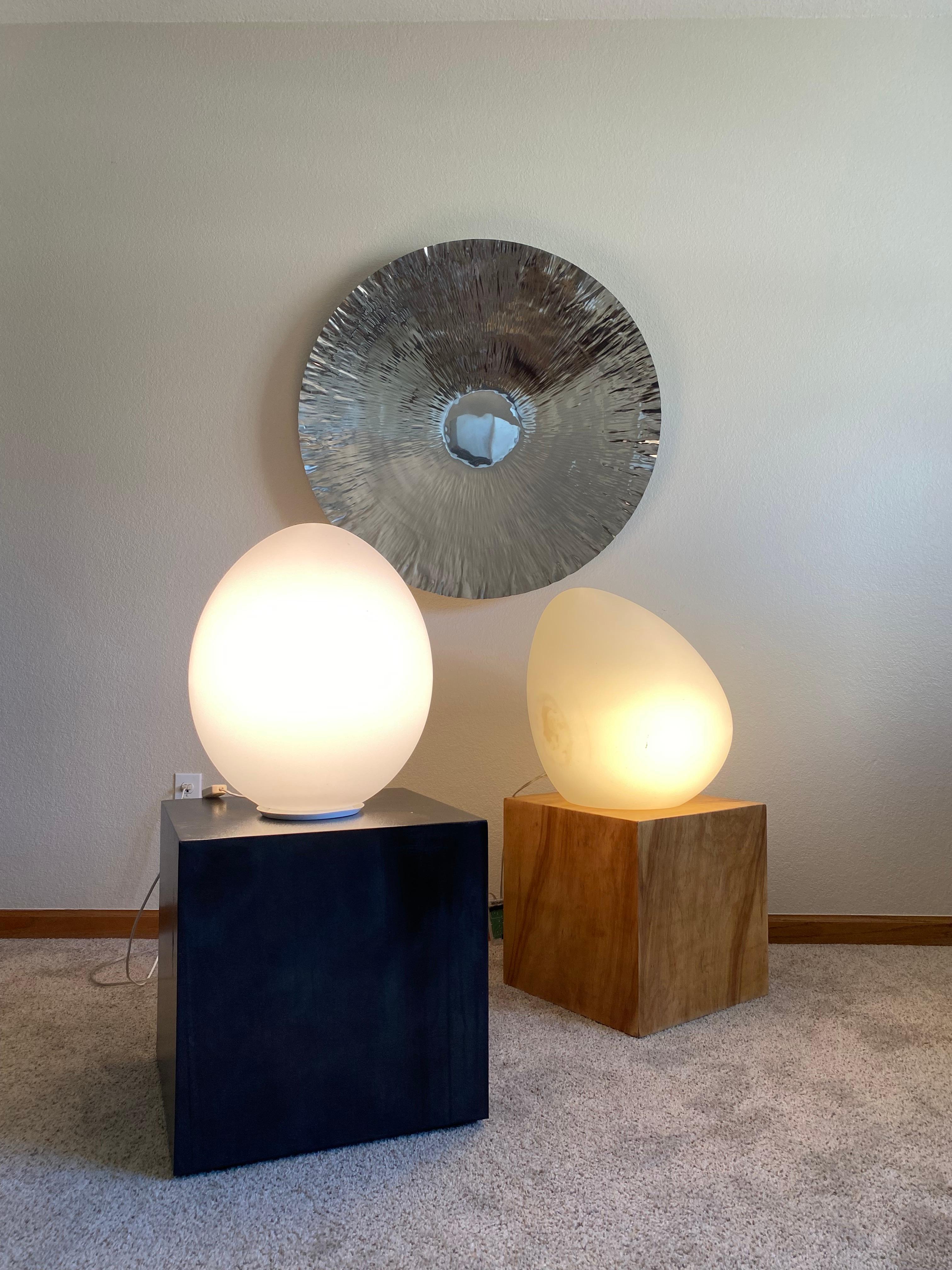 20th Century 1970s Laurel Lamp Company Italian Glass Egg Lamp