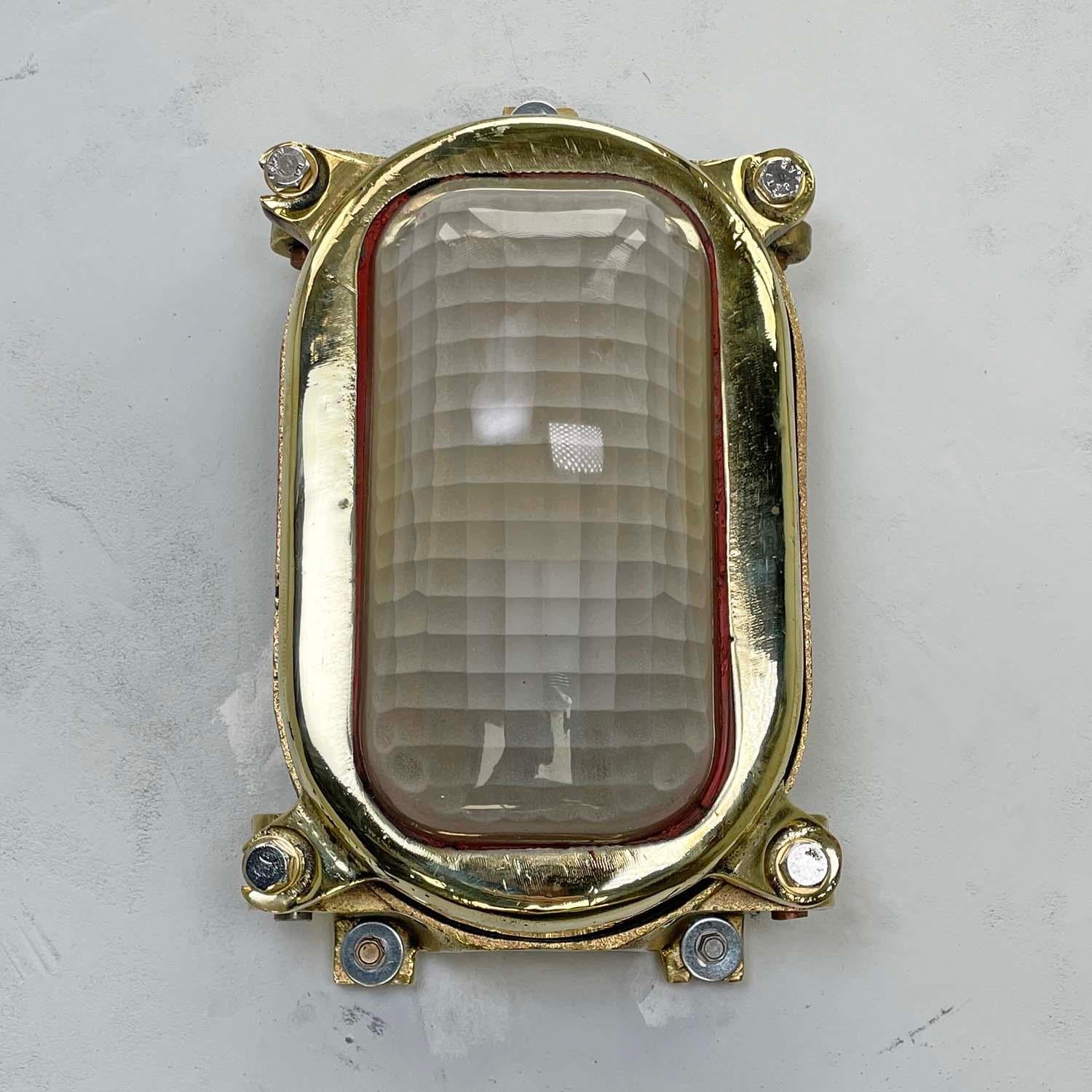 1970's Cast Brass Rectangular Wall Light, Frosted Quadrant Pattern Glass Shade For Sale 1