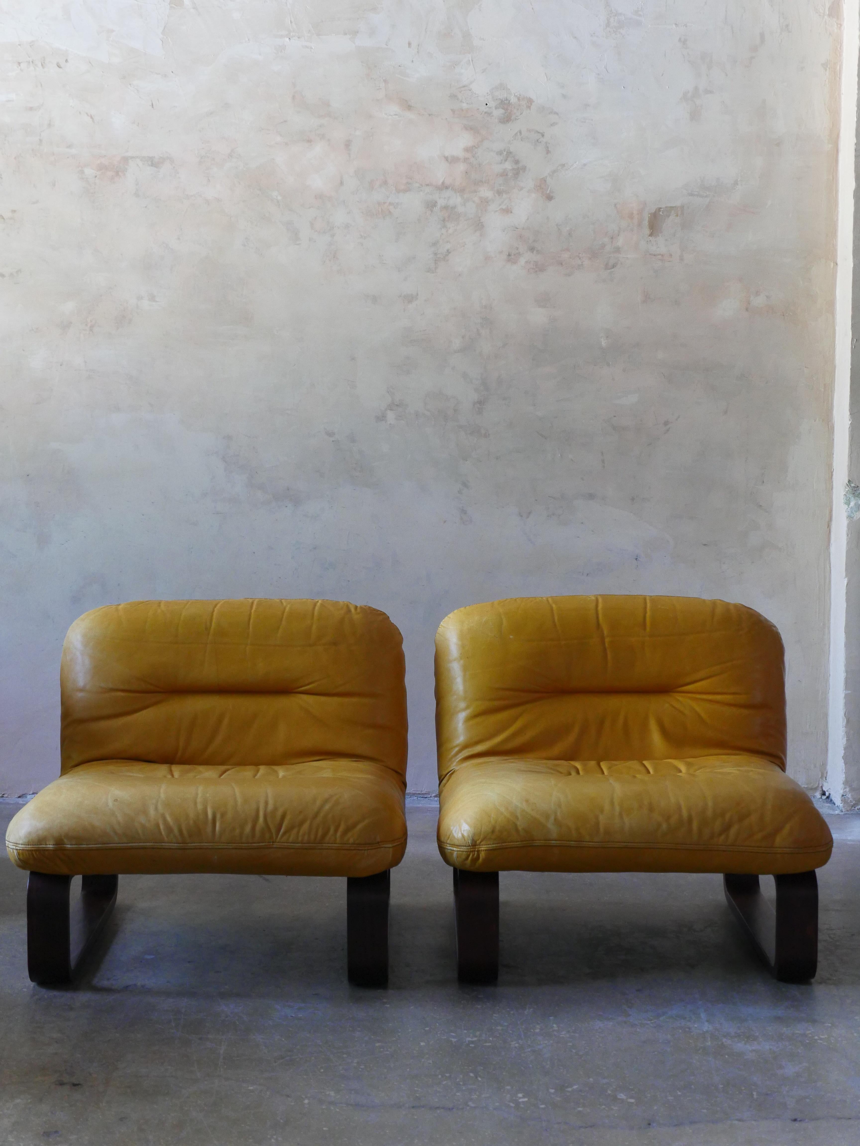 Late 20th Century 1970s Leather and Rosewood Bentwood Cantilever Lounge Chairs