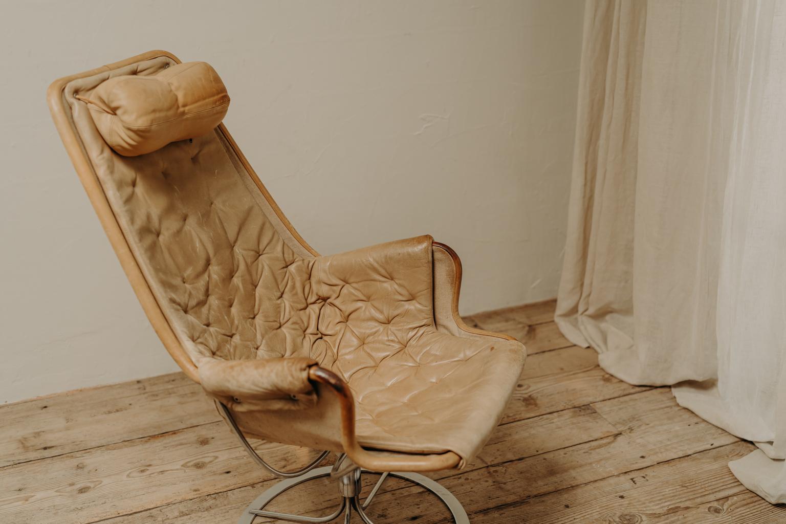 Swedish 1970s Leather Jetson Swivel Lounge Chair