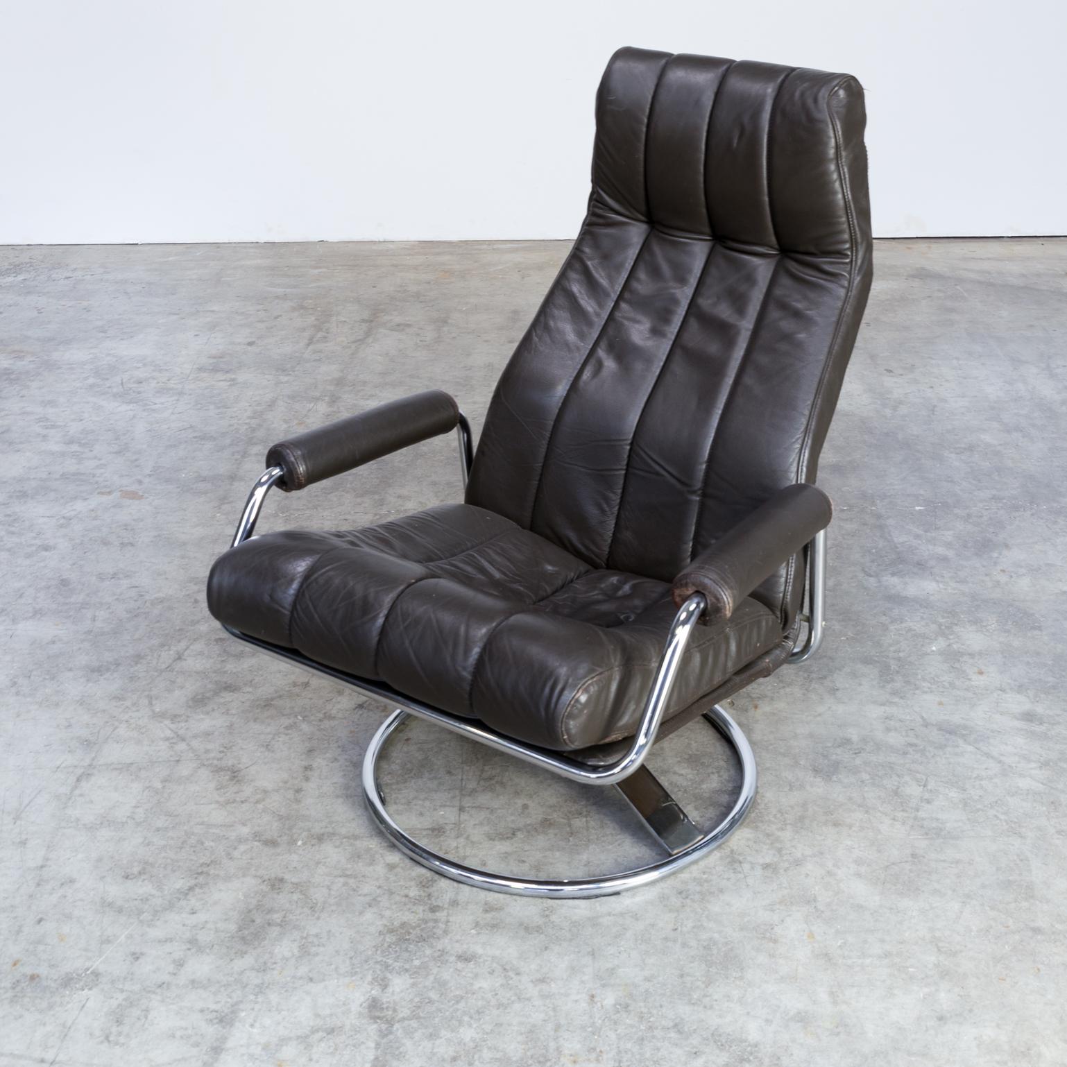 1970s Leather Lounge Fauteuil Swivel Chair Set of 2 For Sale 4