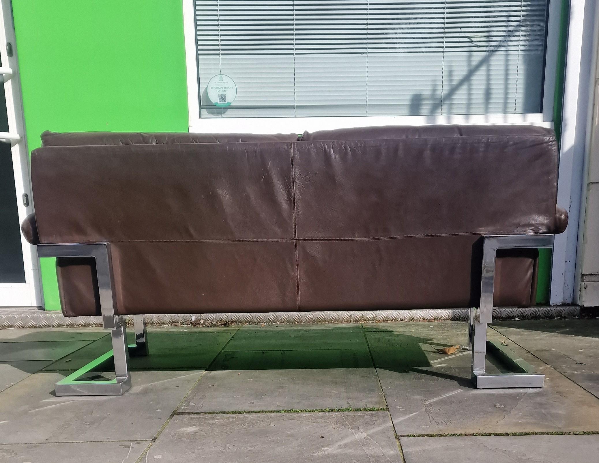 British 1970s leather sofa by Tim Bates For Sale
