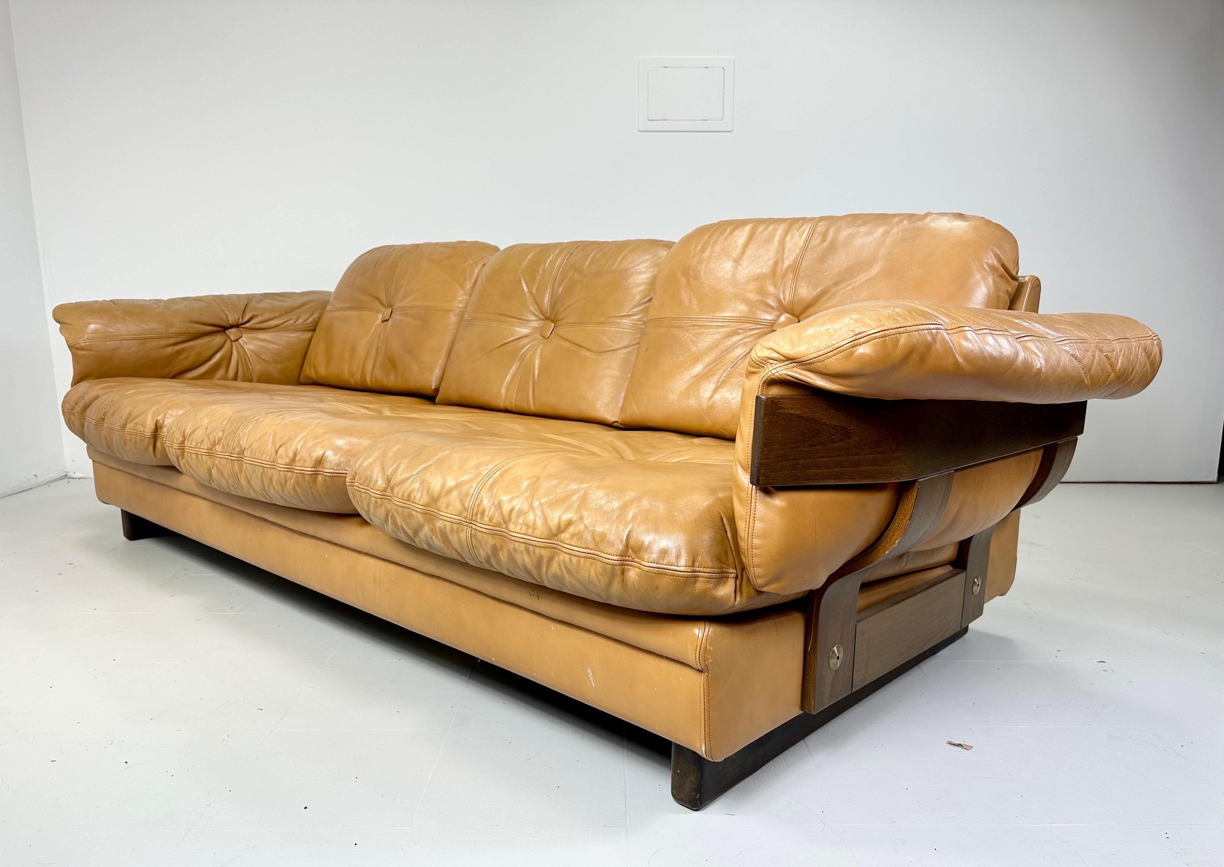 1970’s Leather Sofa For Sale 3