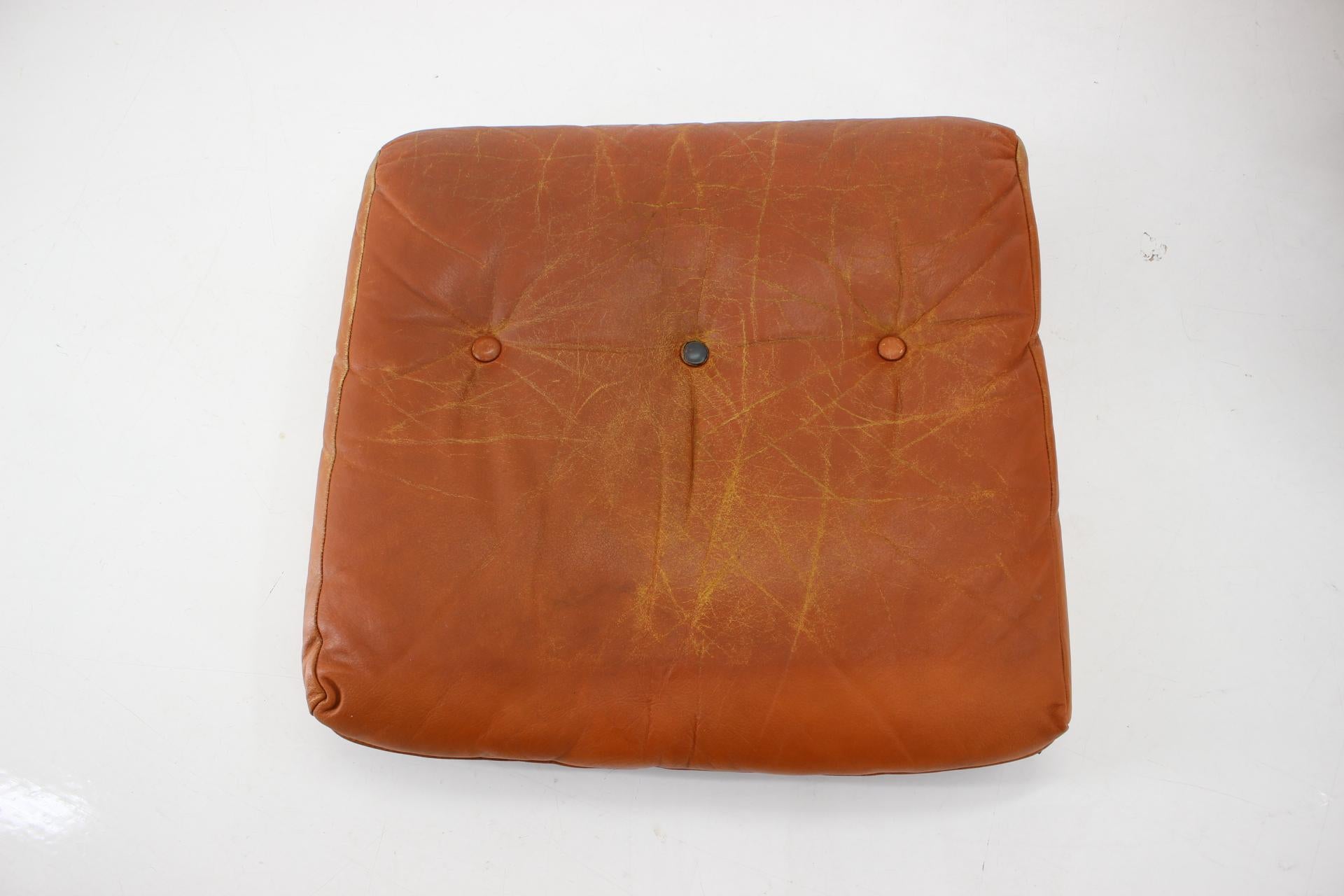 1970s Leather Swivel Armchair by Nili Stoppmobler, Denmark For Sale 4