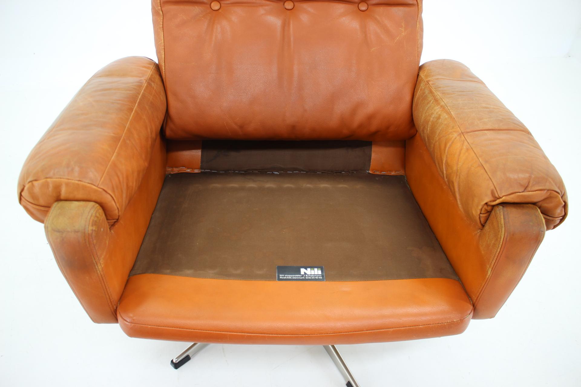 1970s Leather Swivel Armchair by Nili Stoppmobler, Denmark For Sale 8