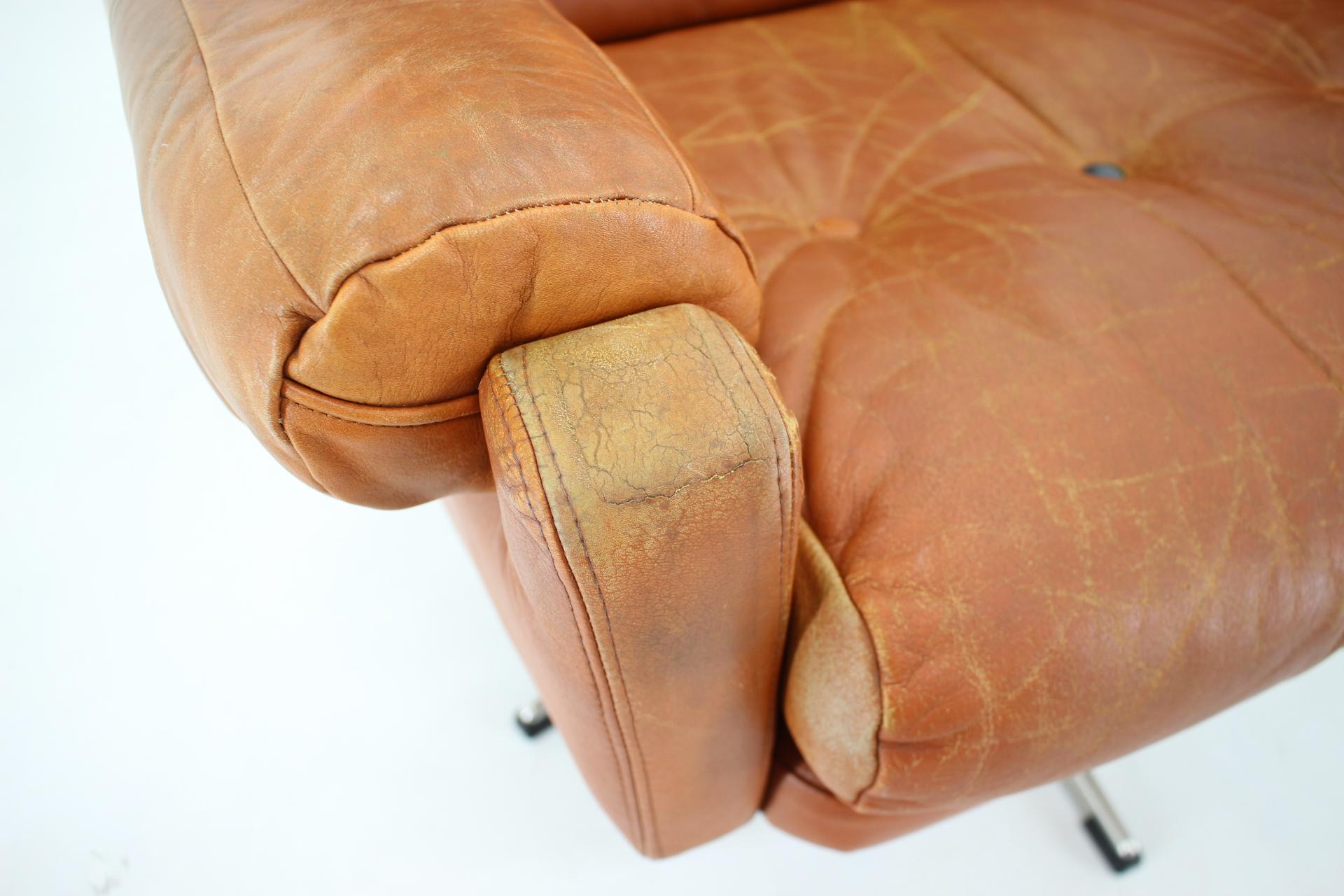 1970s Leather Swivel Armchair by Nili Stoppmobler, Denmark For Sale 11