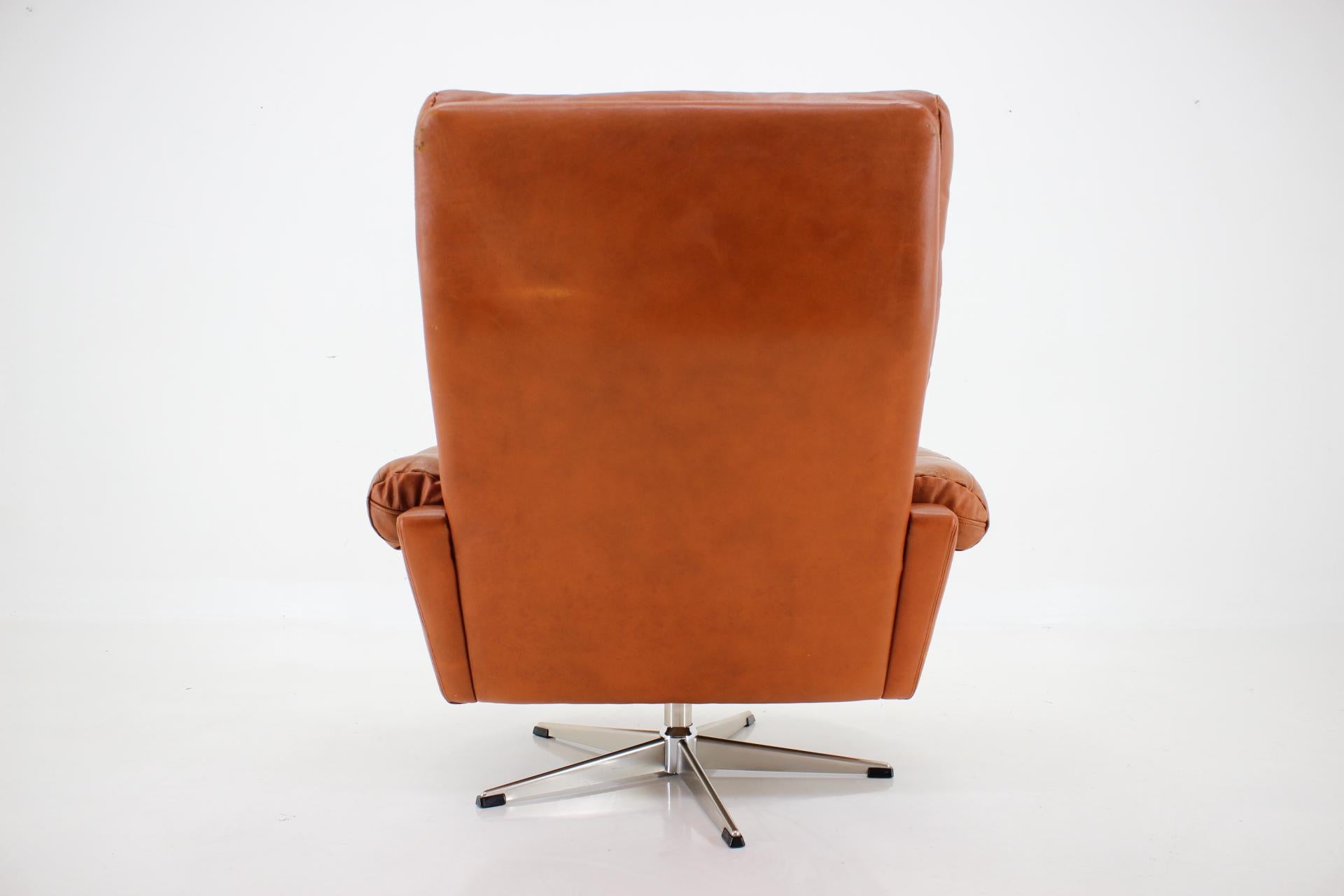 Metal 1970s Leather Swivel Armchair by Nili Stoppmobler, Denmark For Sale