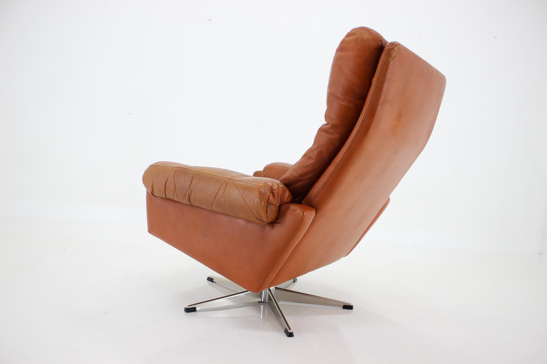 1970s Leather Swivel Armchair by Nili Stoppmobler, Denmark For Sale 1