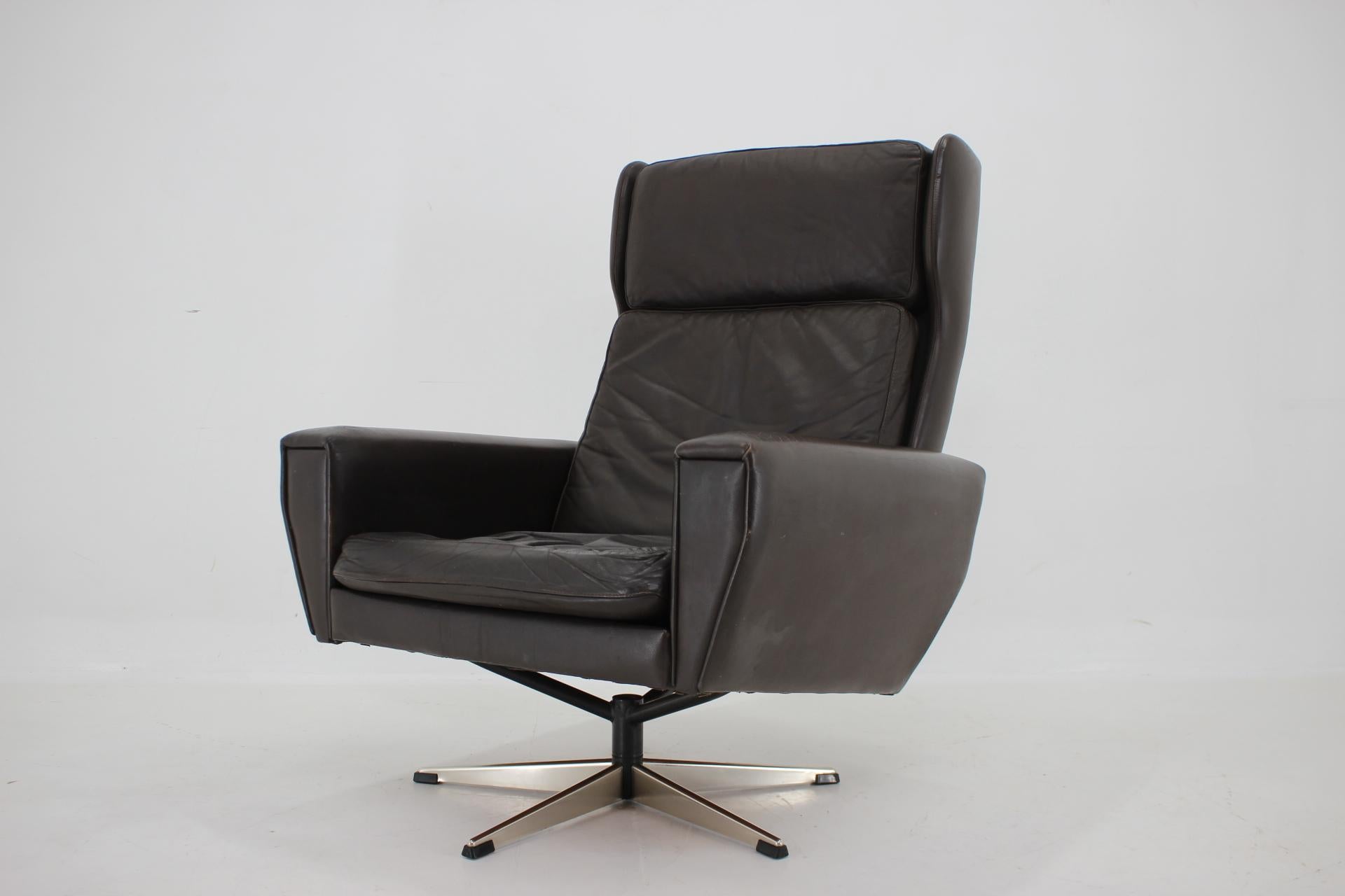 1970s Leather Swivel Armchair, Denmark 2