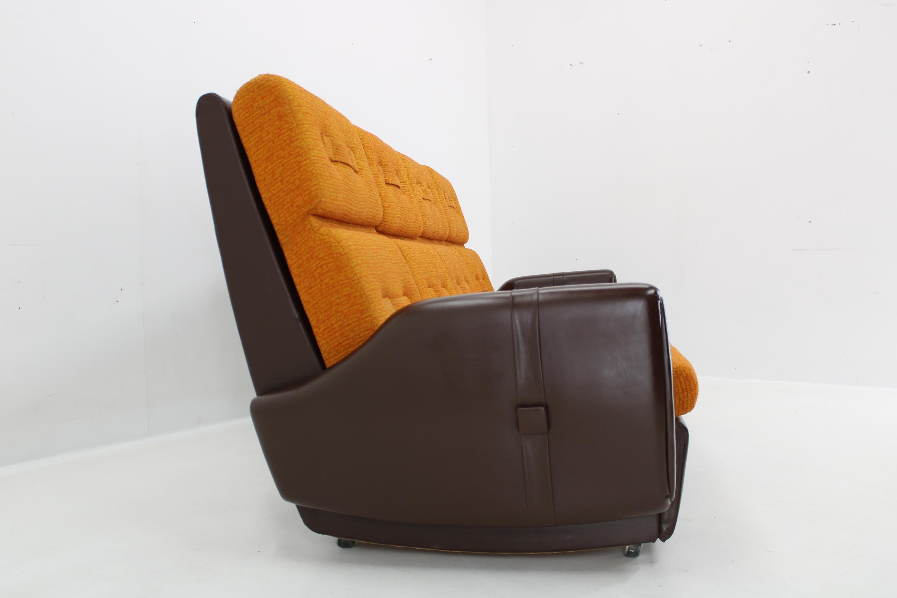 1970's Leatherette and Fabric 4-Seater Sofa, Czechoslovakia For Sale 2
