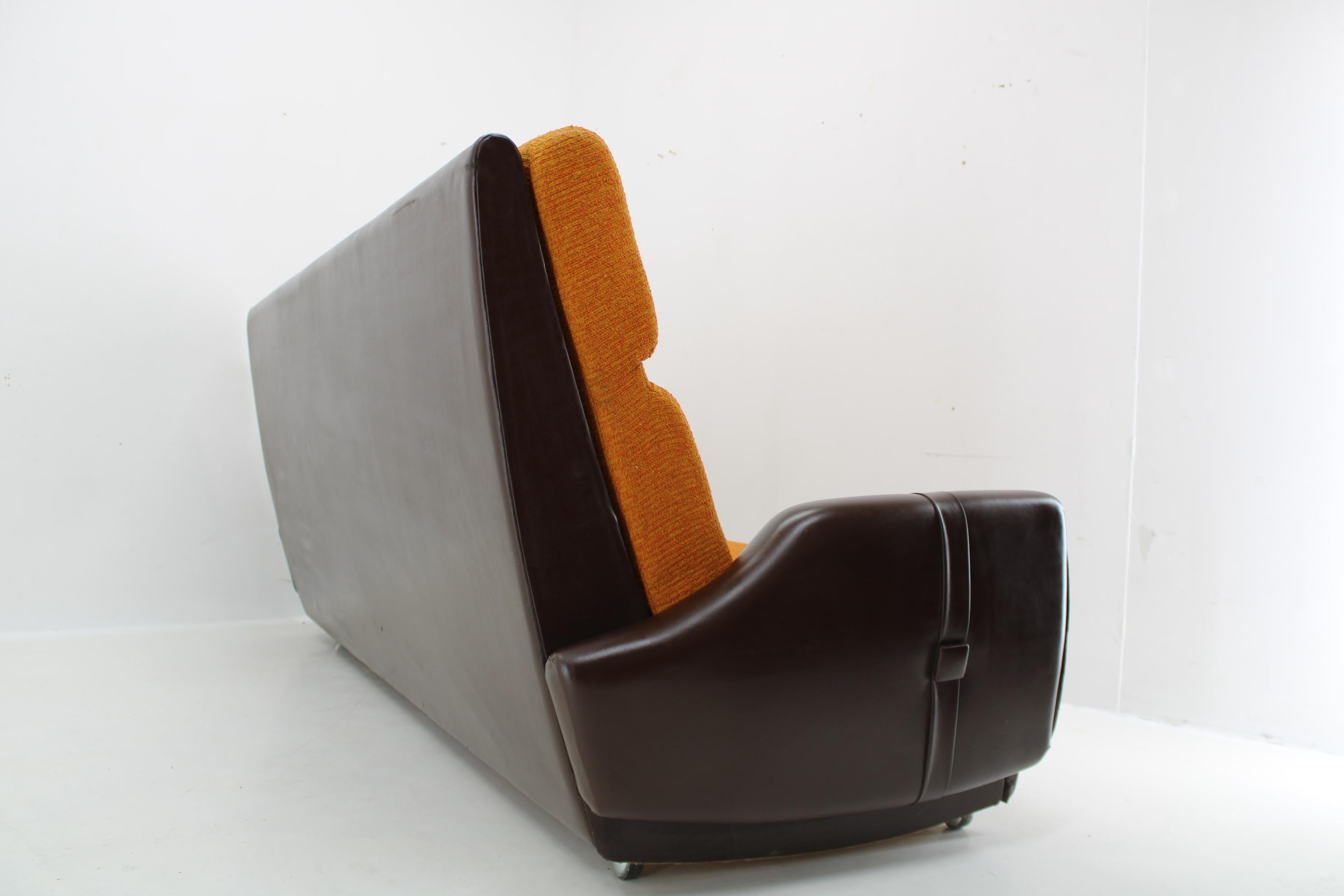 1970's Leatherette and Fabric 4-Seater Sofa, Czechoslovakia For Sale 3