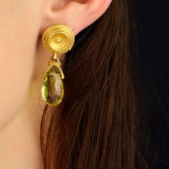 1970s Lemon Quartz 22 Karat Yellow Matte Gold Drop Earrings