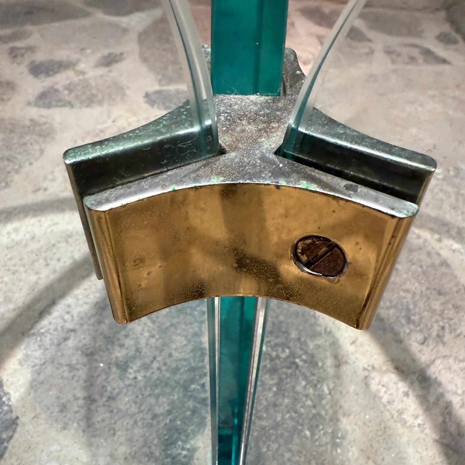 Table d'appoint en verre des années 1970 Leon Rosen pour The Pace Collection en vente 5